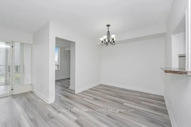 285 Enfield Place, #1207