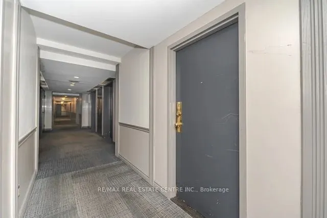 285 Enfield Place, #1207