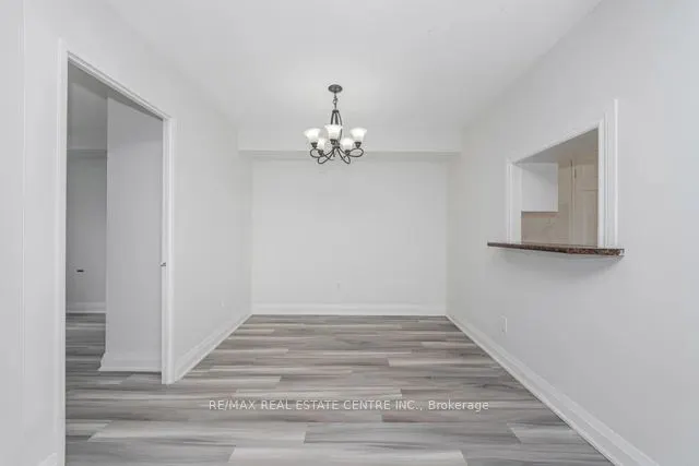 285 Enfield Place, #1207