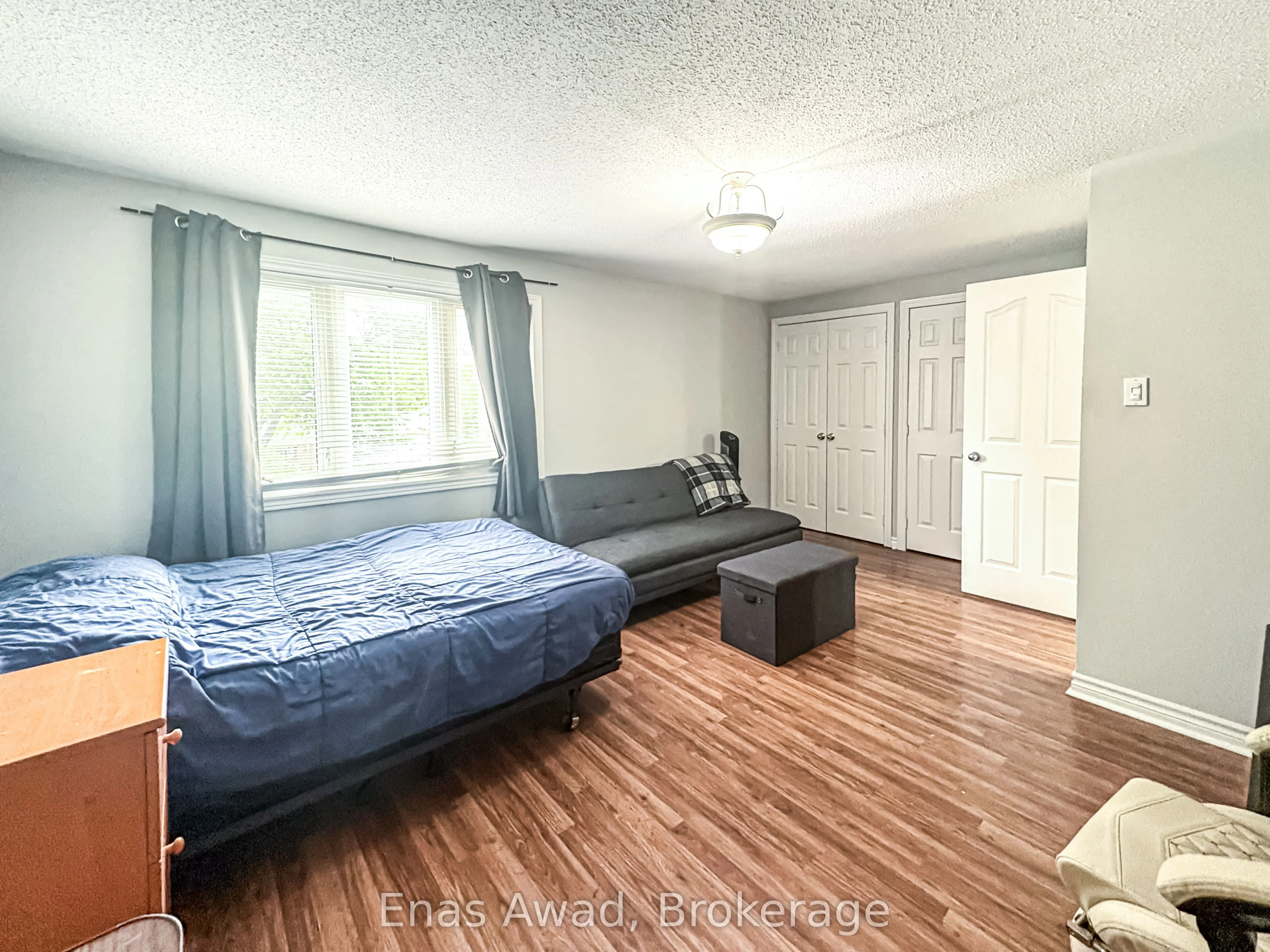 3072 Patrick Crescent