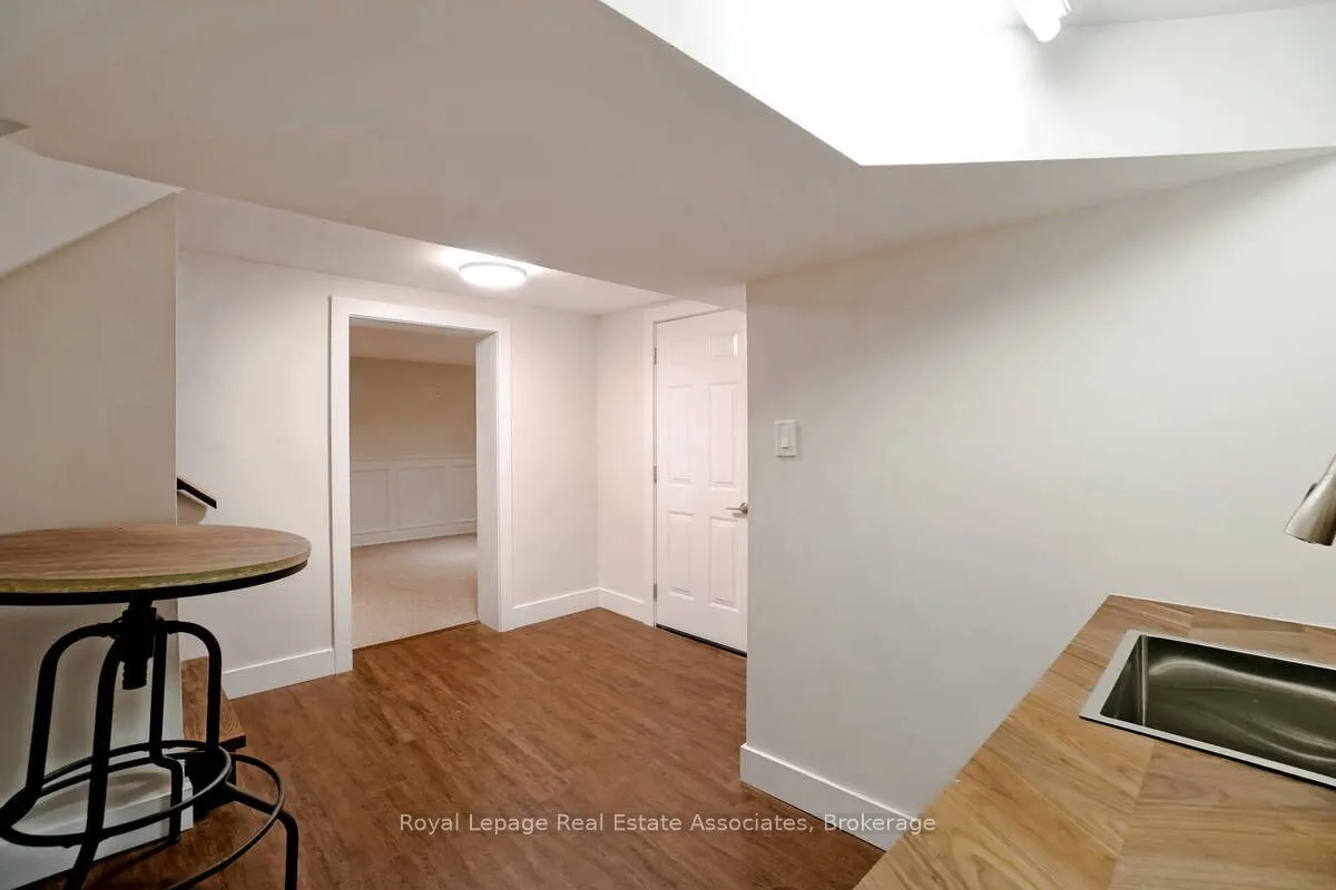 23 Rosemeade Avenue