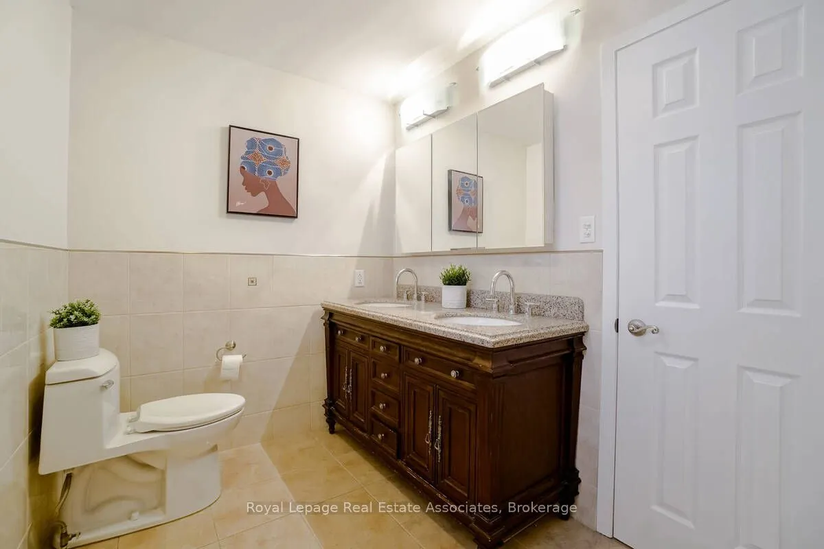 23 Rosemeade Avenue
