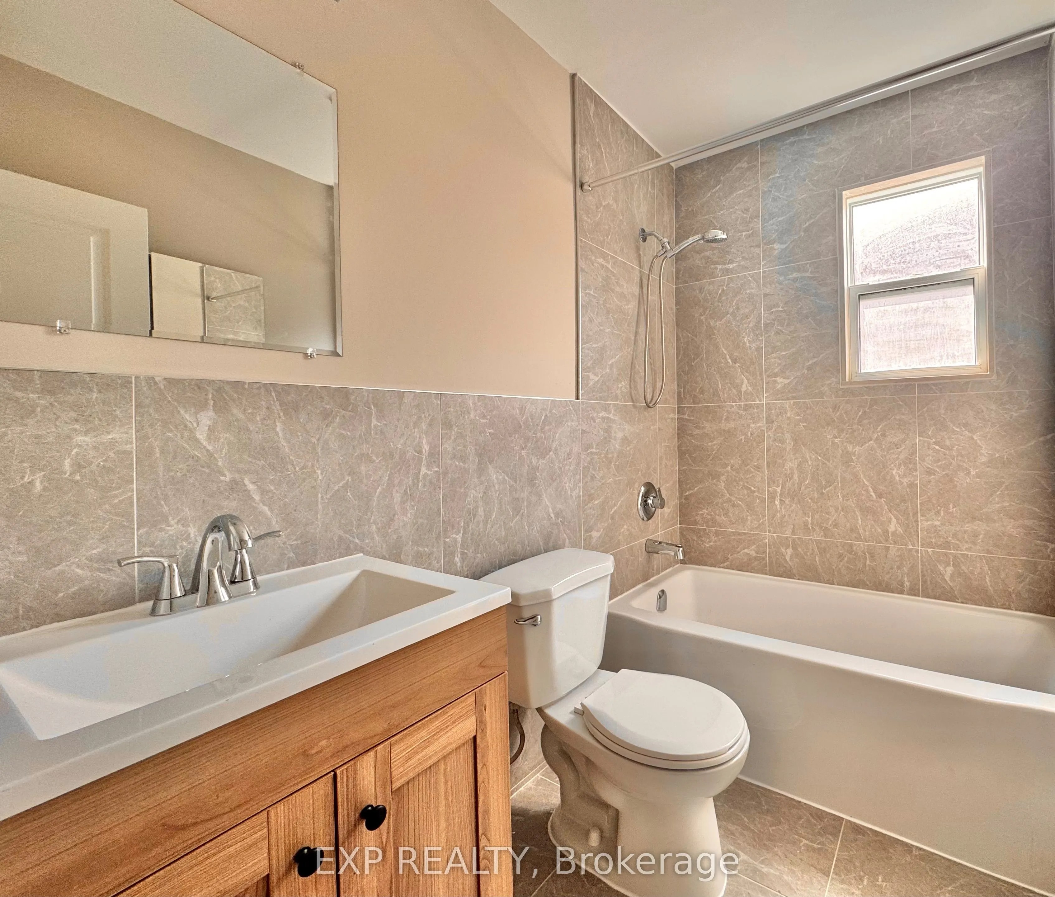 27 Paisley Boulevard, #Unit 5