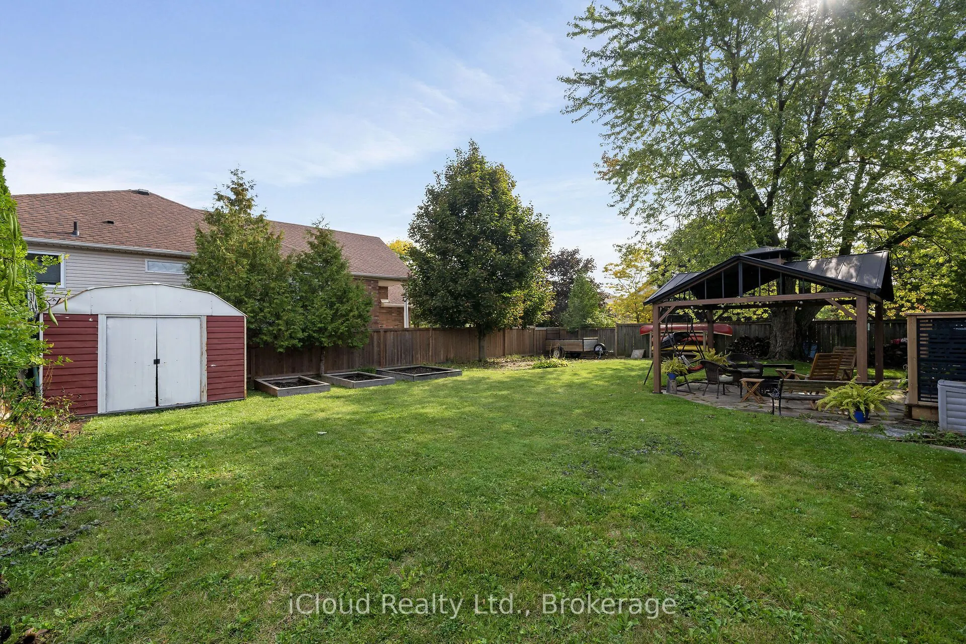 137 Churchill Road S