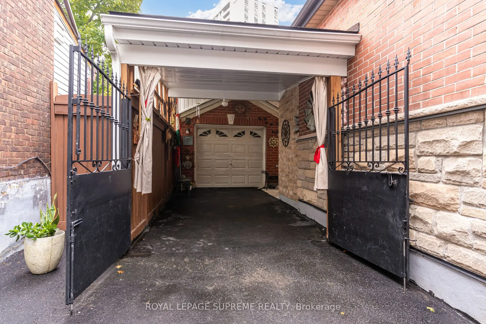59 Buttonwood Avenue