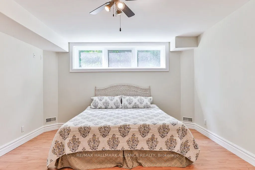 1200 Bronte Road