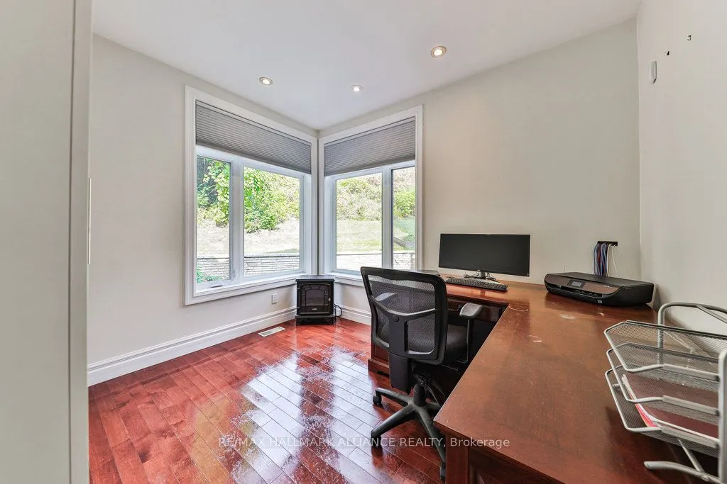 1200 Bronte Road