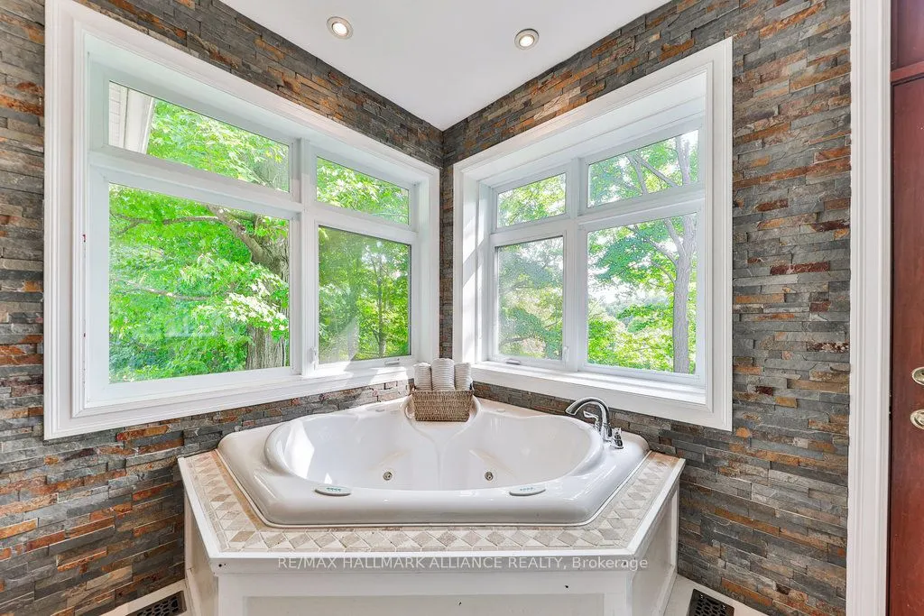 1200 Bronte Road