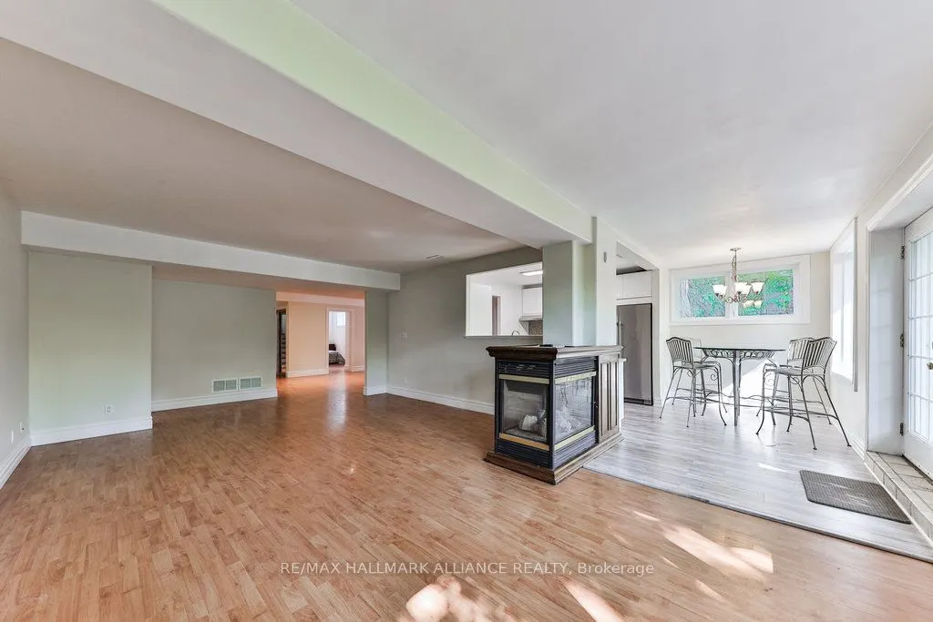 1200 Bronte Road