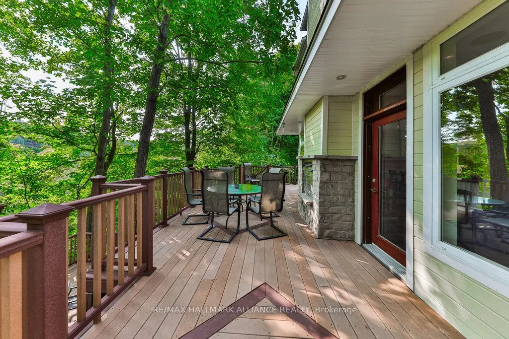 1200 Bronte Road