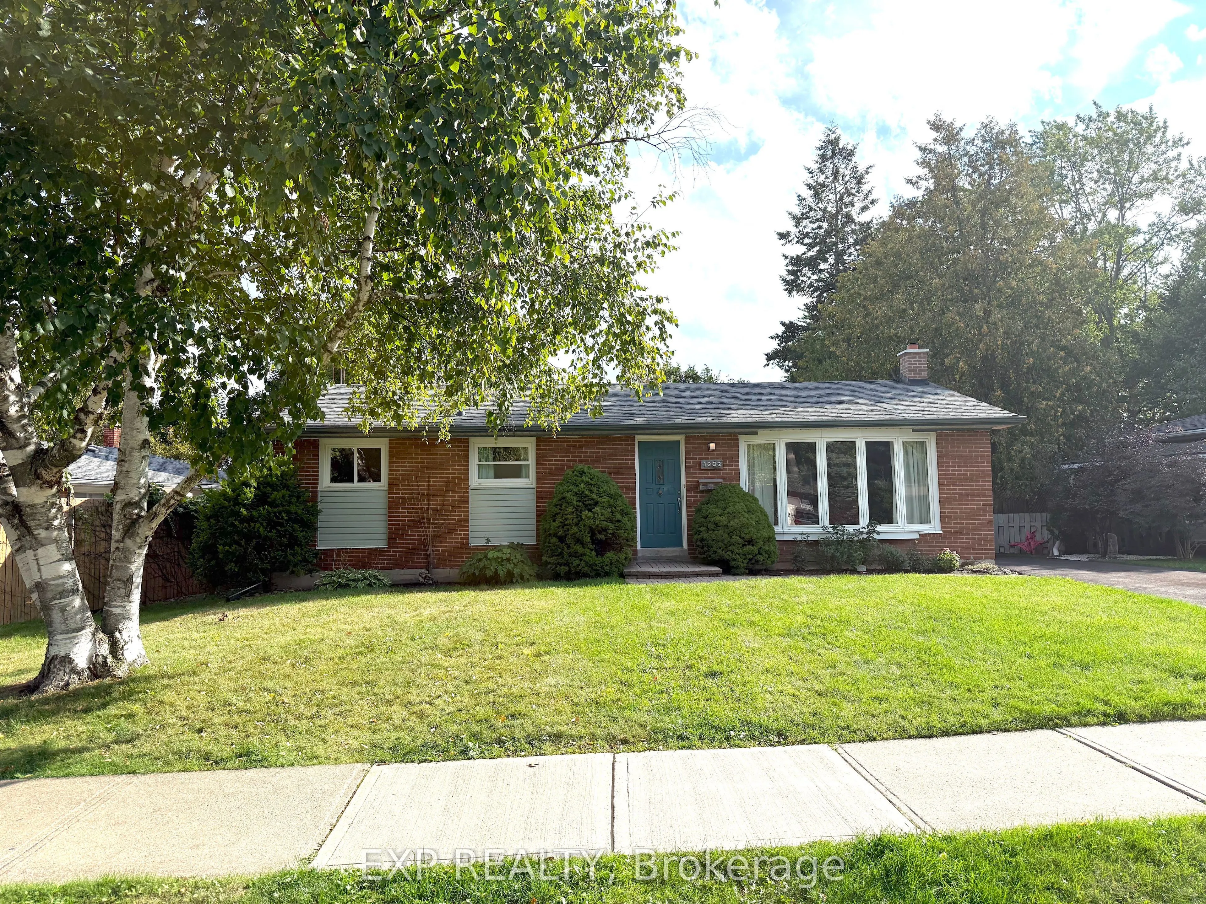 1232 Gainsborough Drive