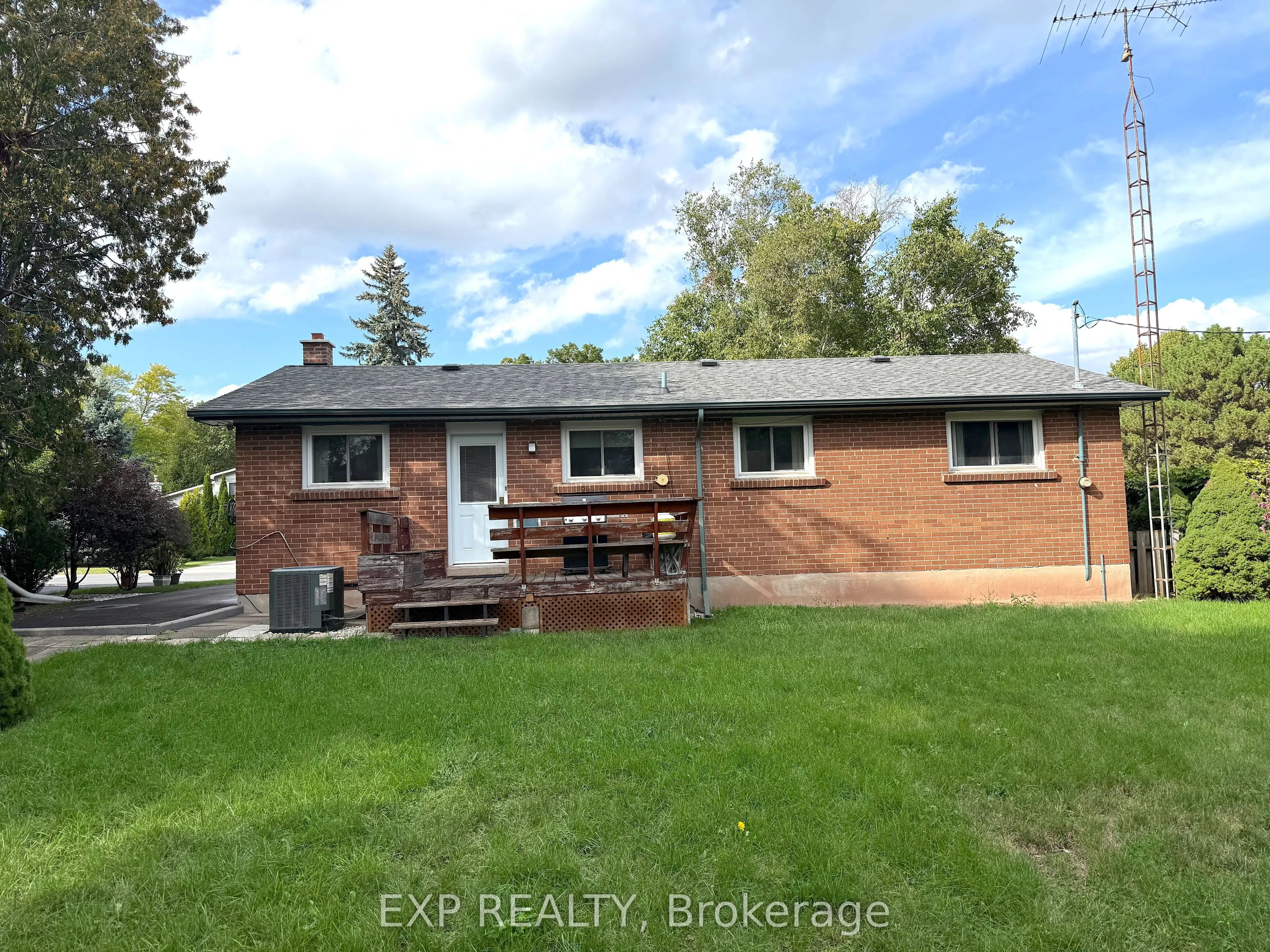1232 Gainsborough Drive