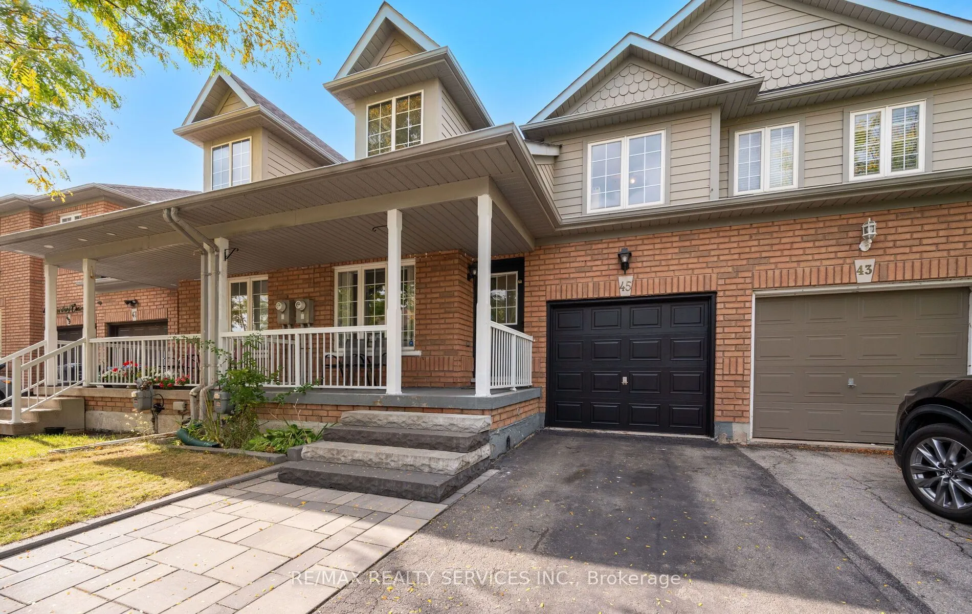 45 Heartleaf Crescent