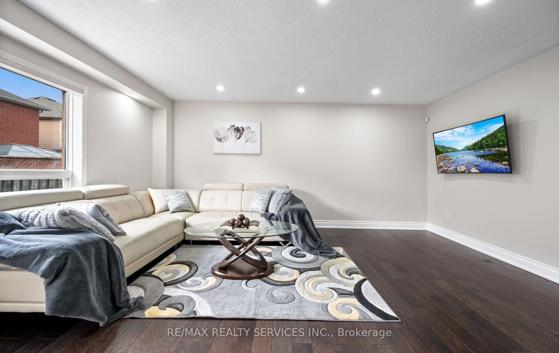 45 Heartleaf Crescent