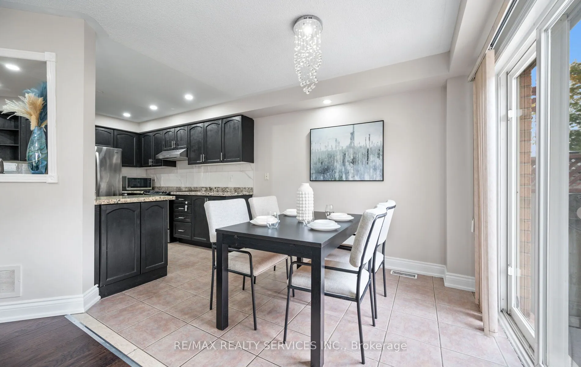 45 Heartleaf Crescent