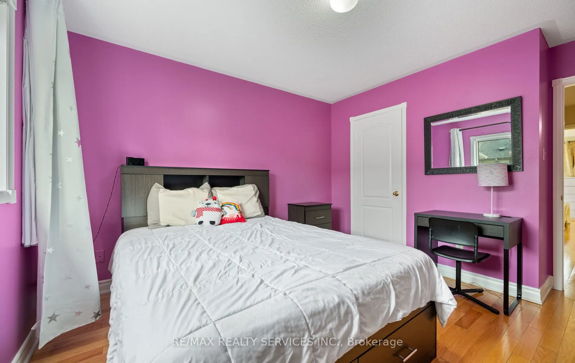 45 Heartleaf Crescent