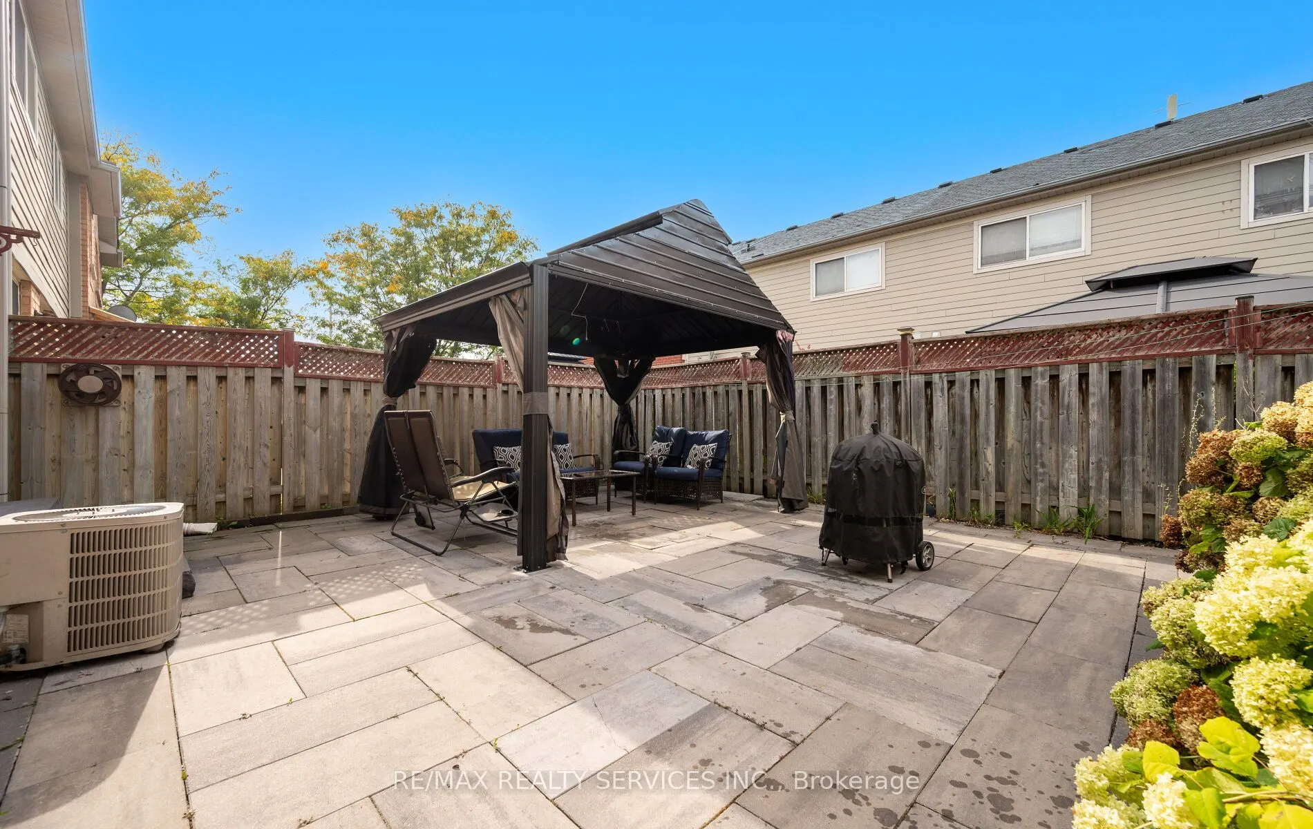 45 Heartleaf Crescent