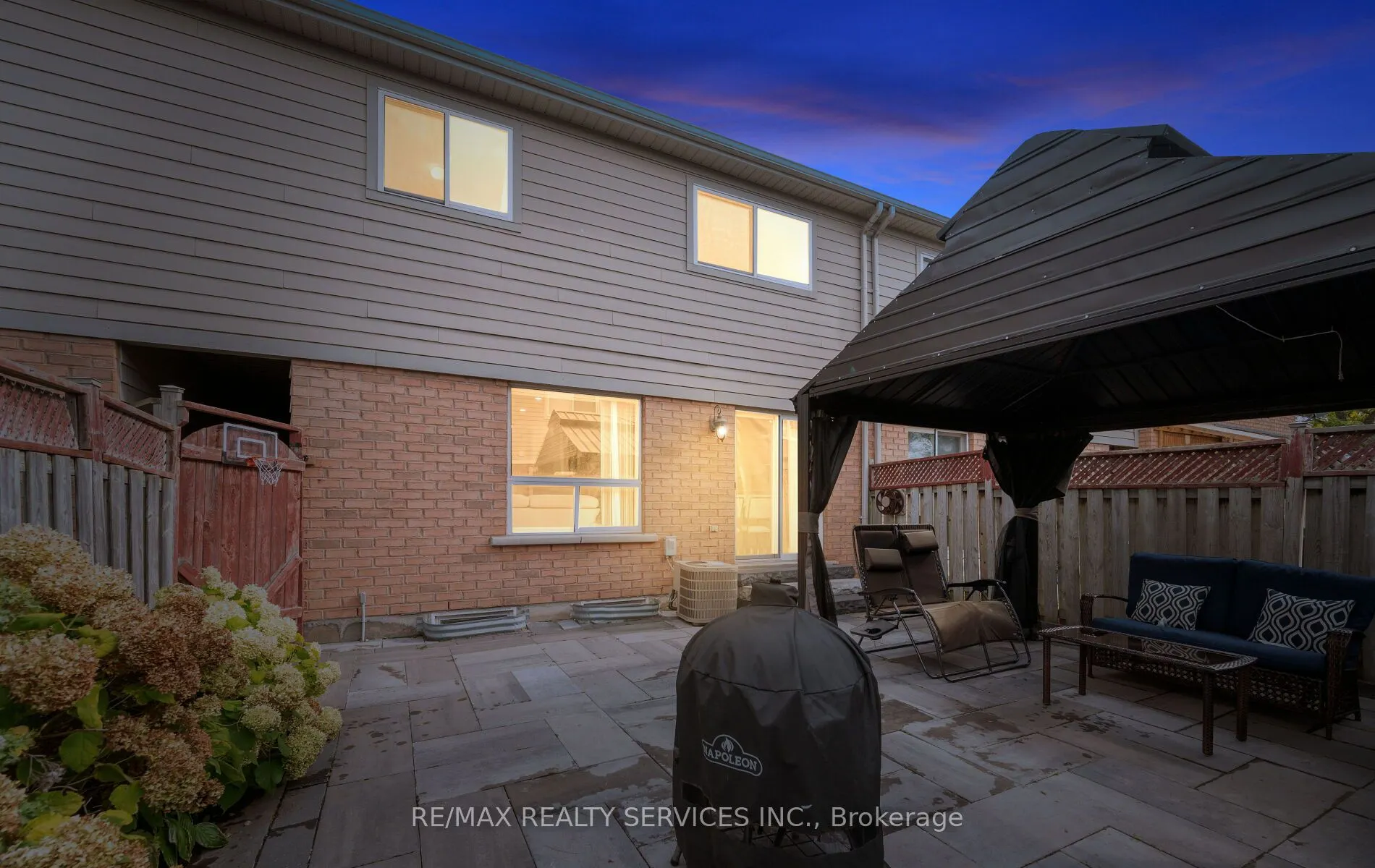 45 Heartleaf Crescent