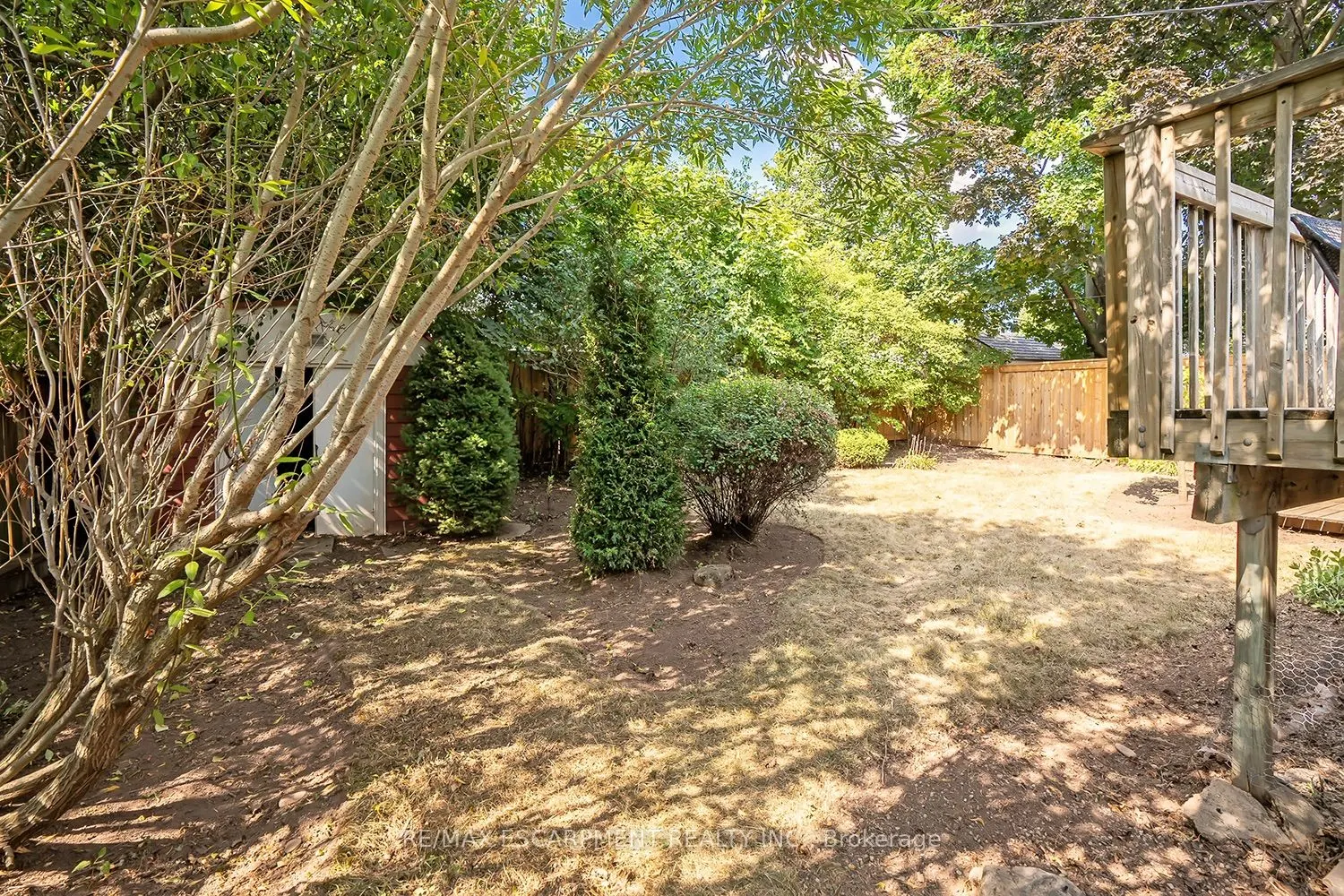 652 Ardleigh Crescent