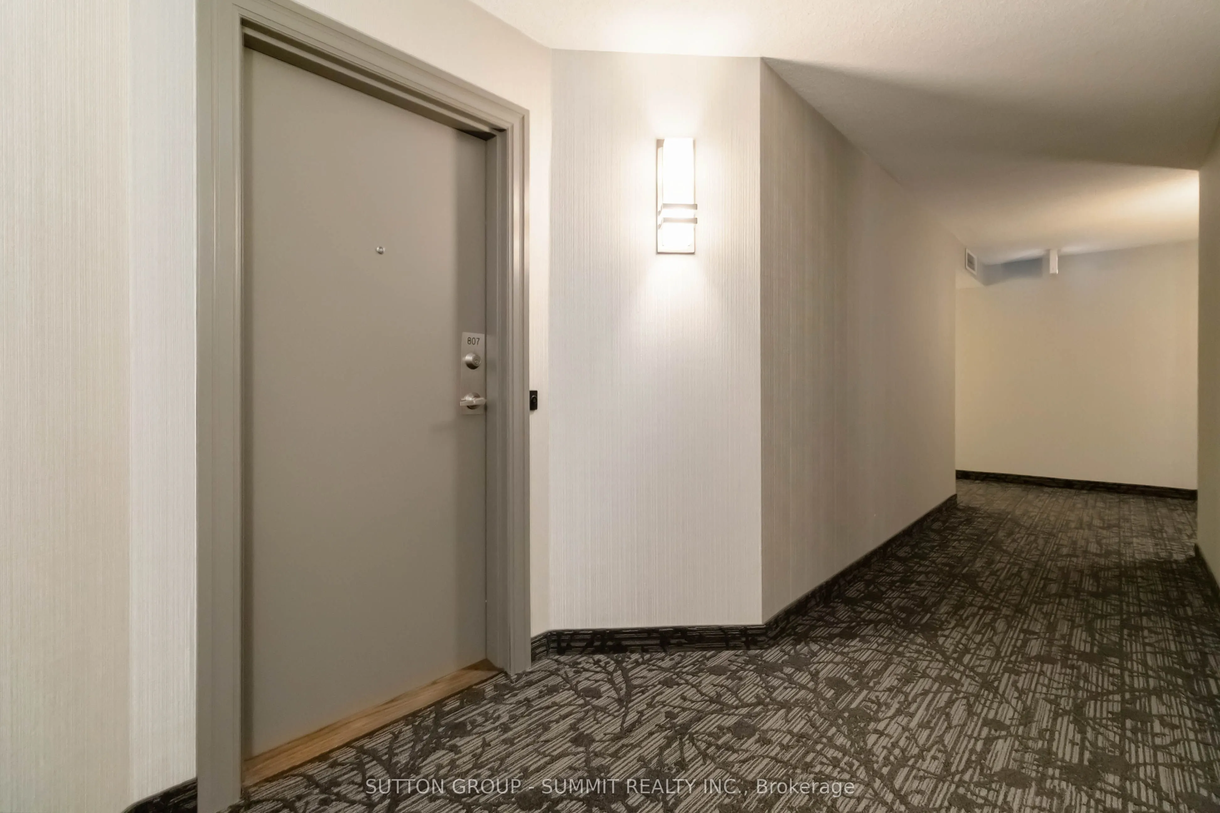1201 North Shore Boulevard E, #807