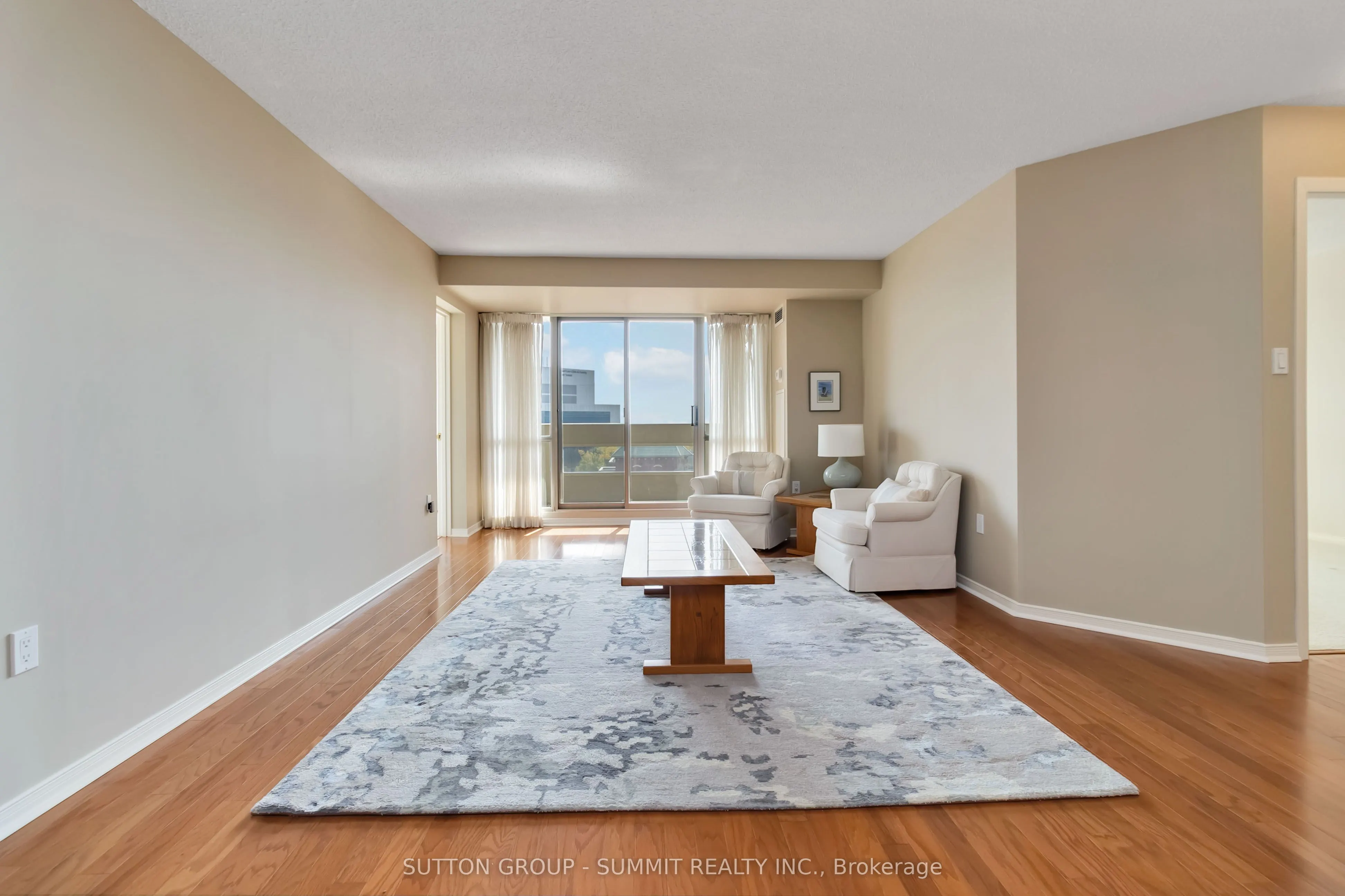 1201 North Shore Boulevard E, #807