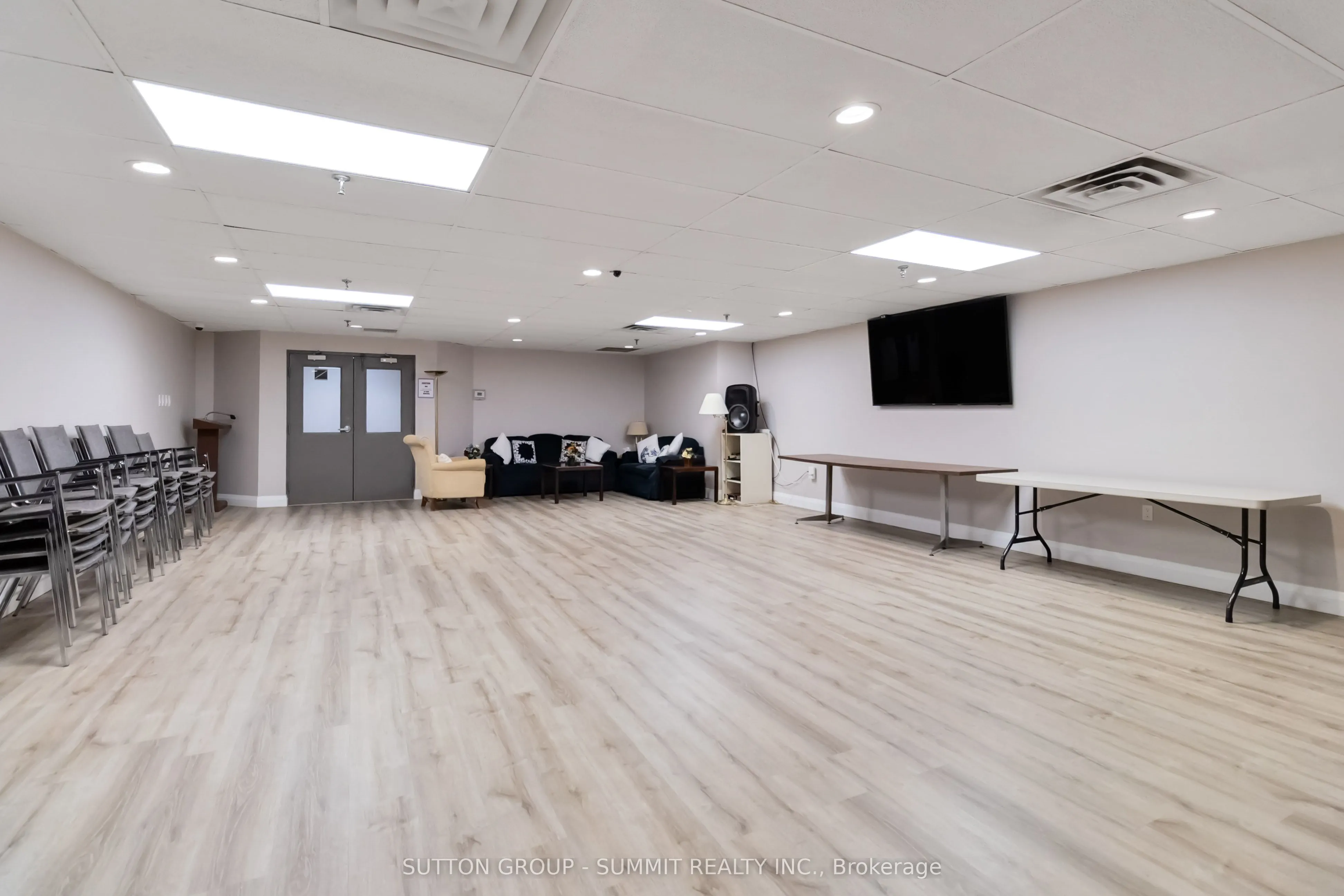 1201 North Shore Boulevard E, #807