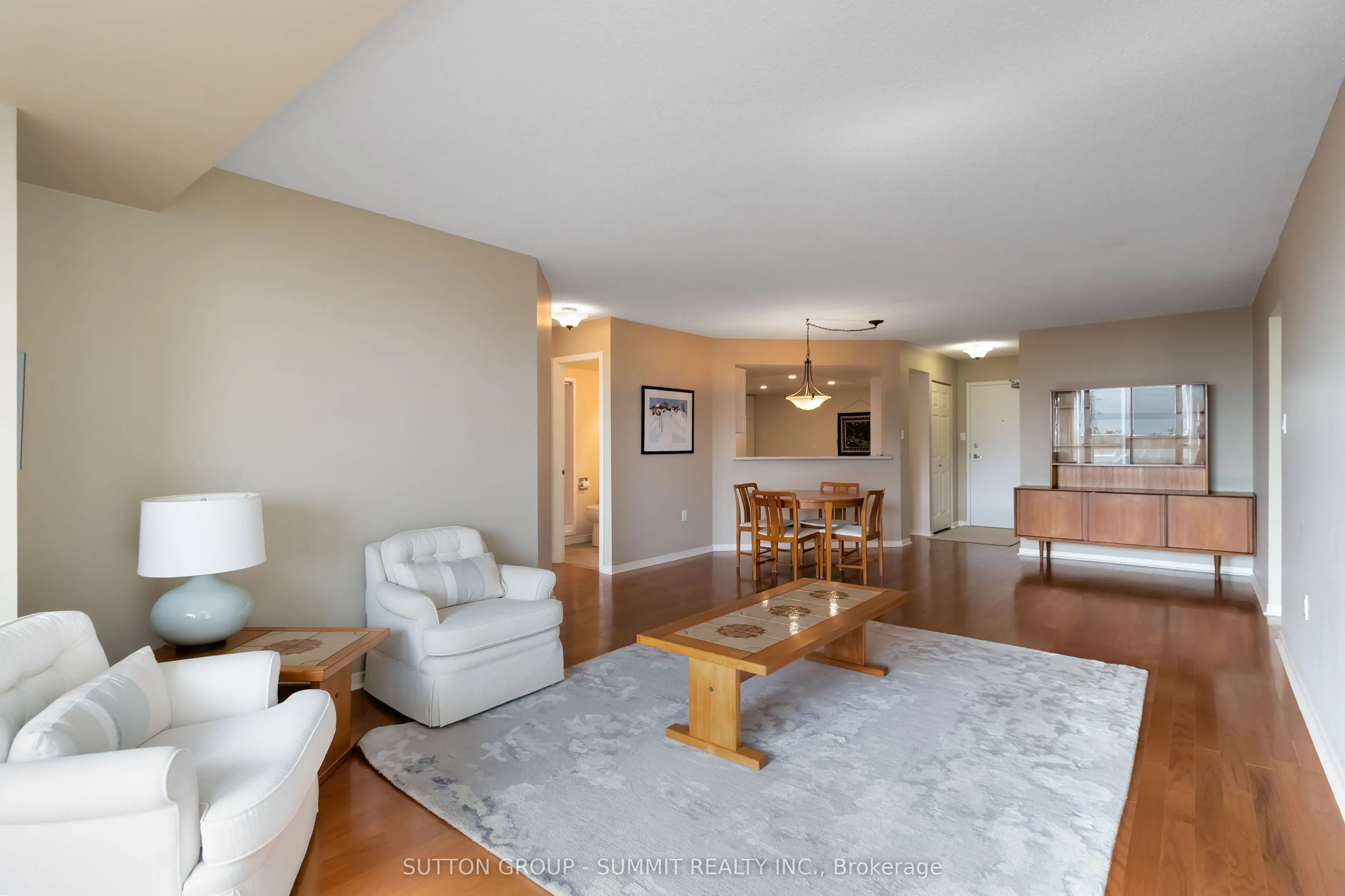 1201 North Shore Boulevard E, #807