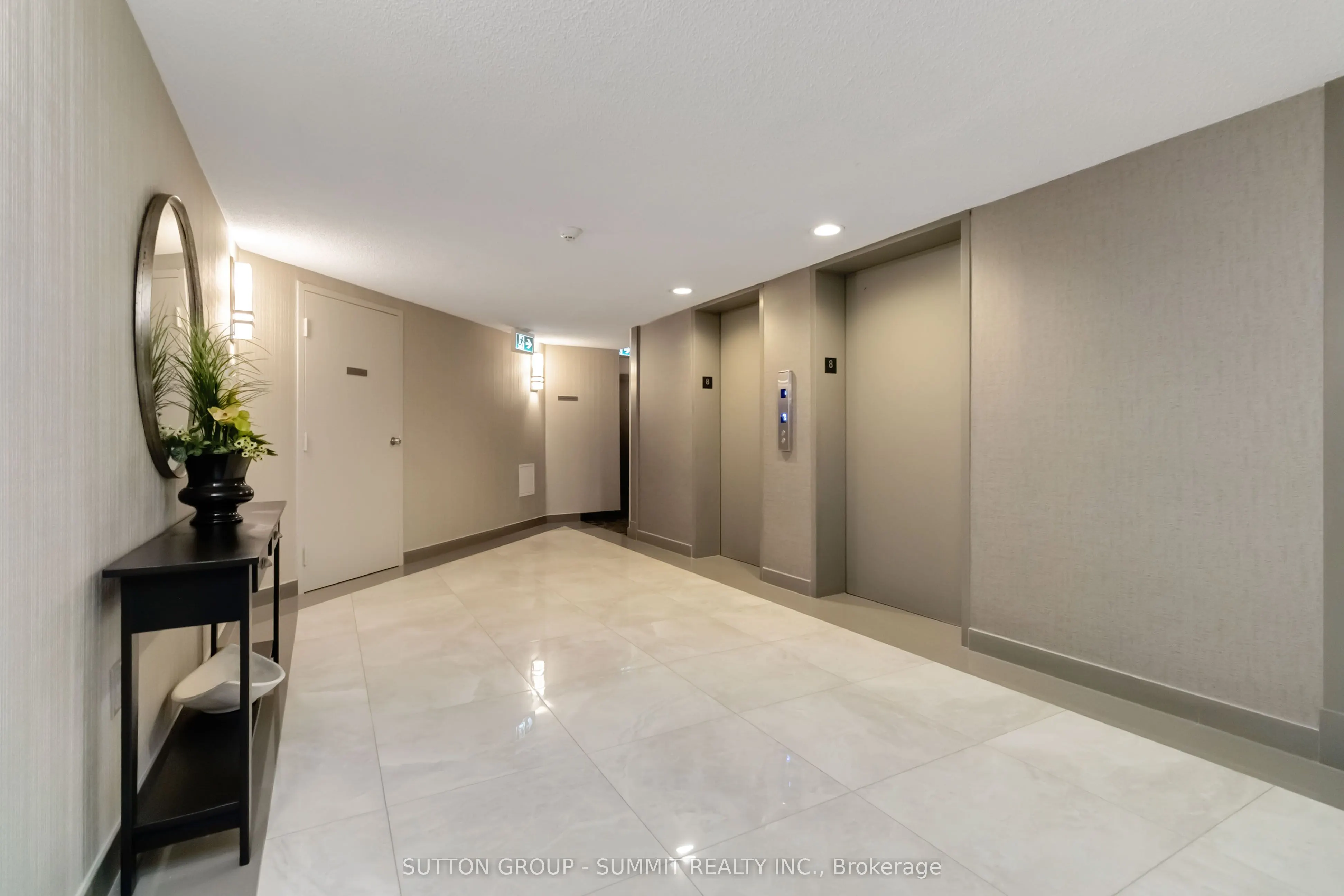 1201 North Shore Boulevard E, #807