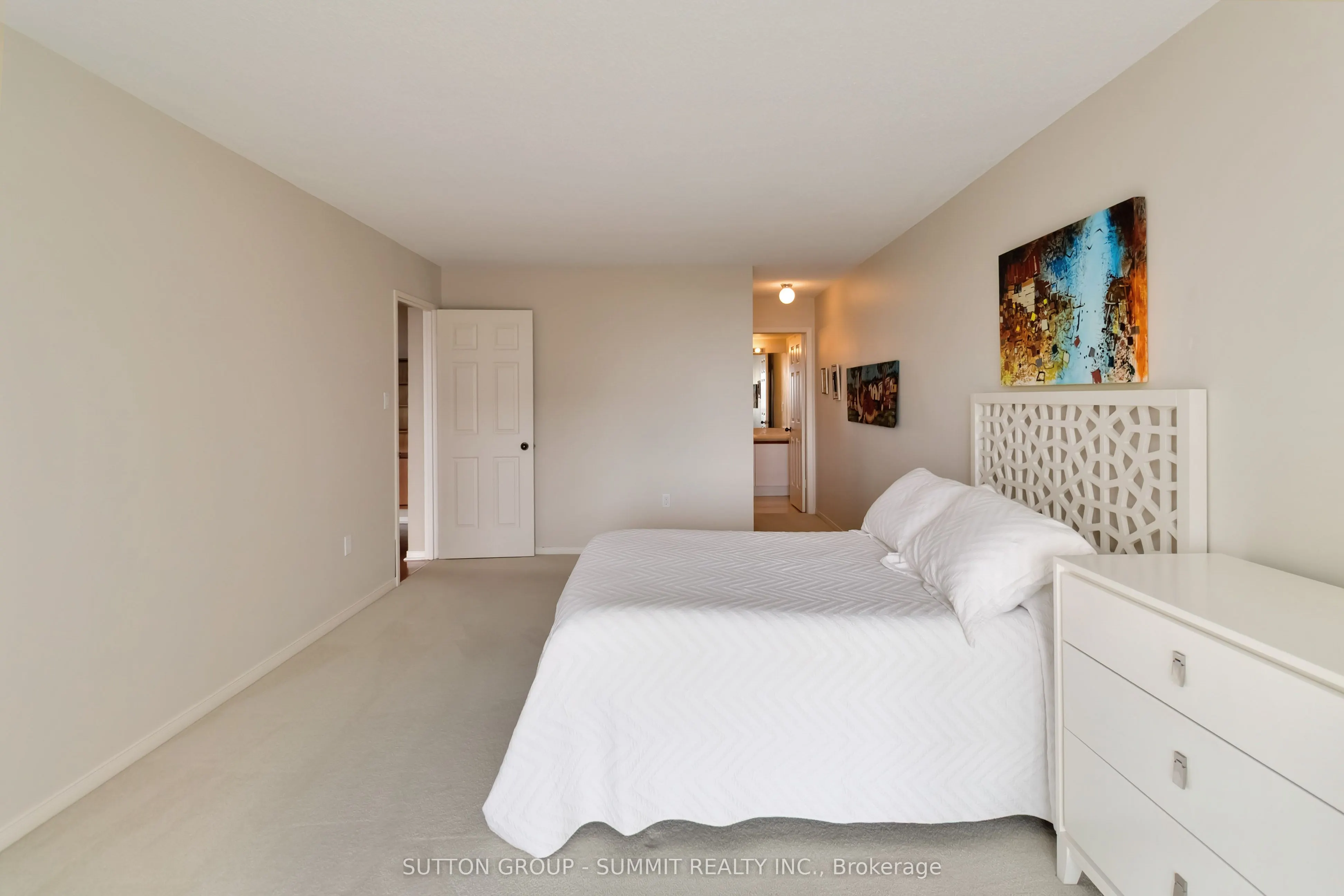 1201 North Shore Boulevard E, #807