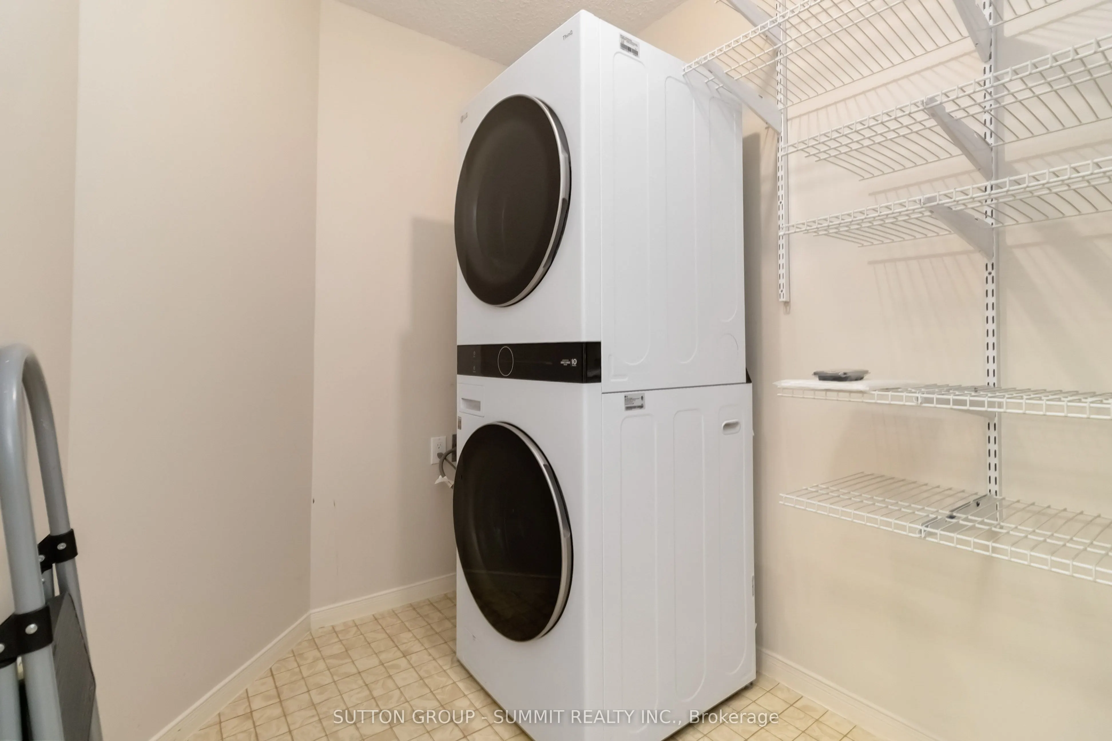 1201 North Shore Boulevard E, #807