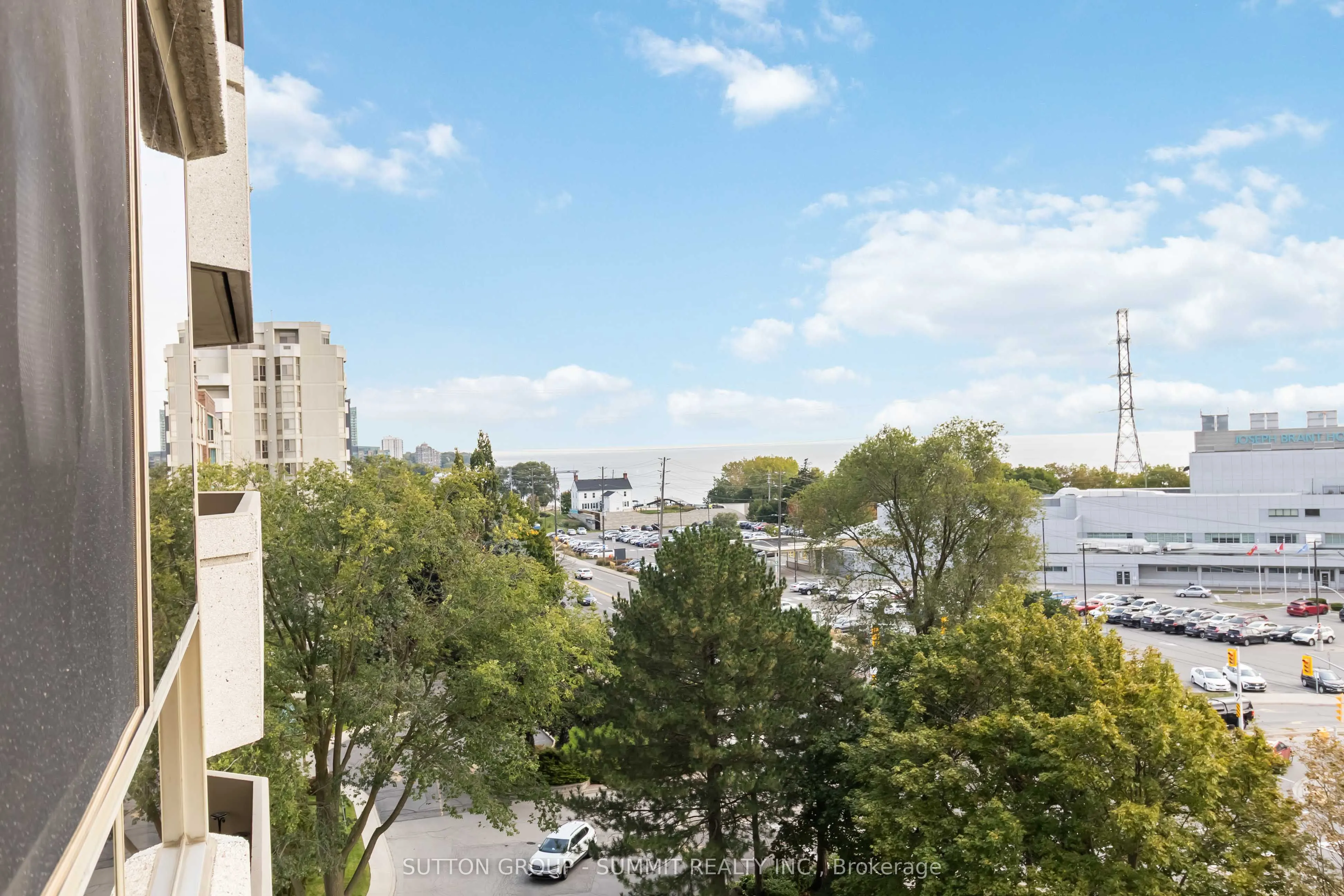 1201 North Shore Boulevard E, #807