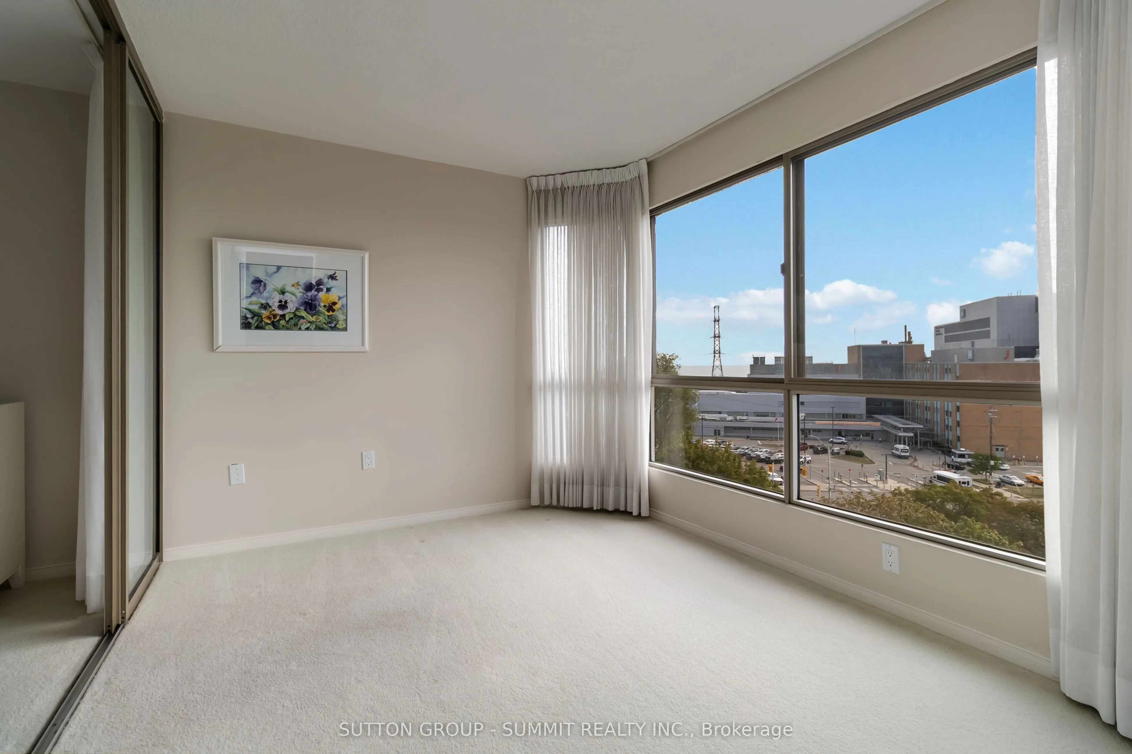 1201 North Shore Boulevard E, #807