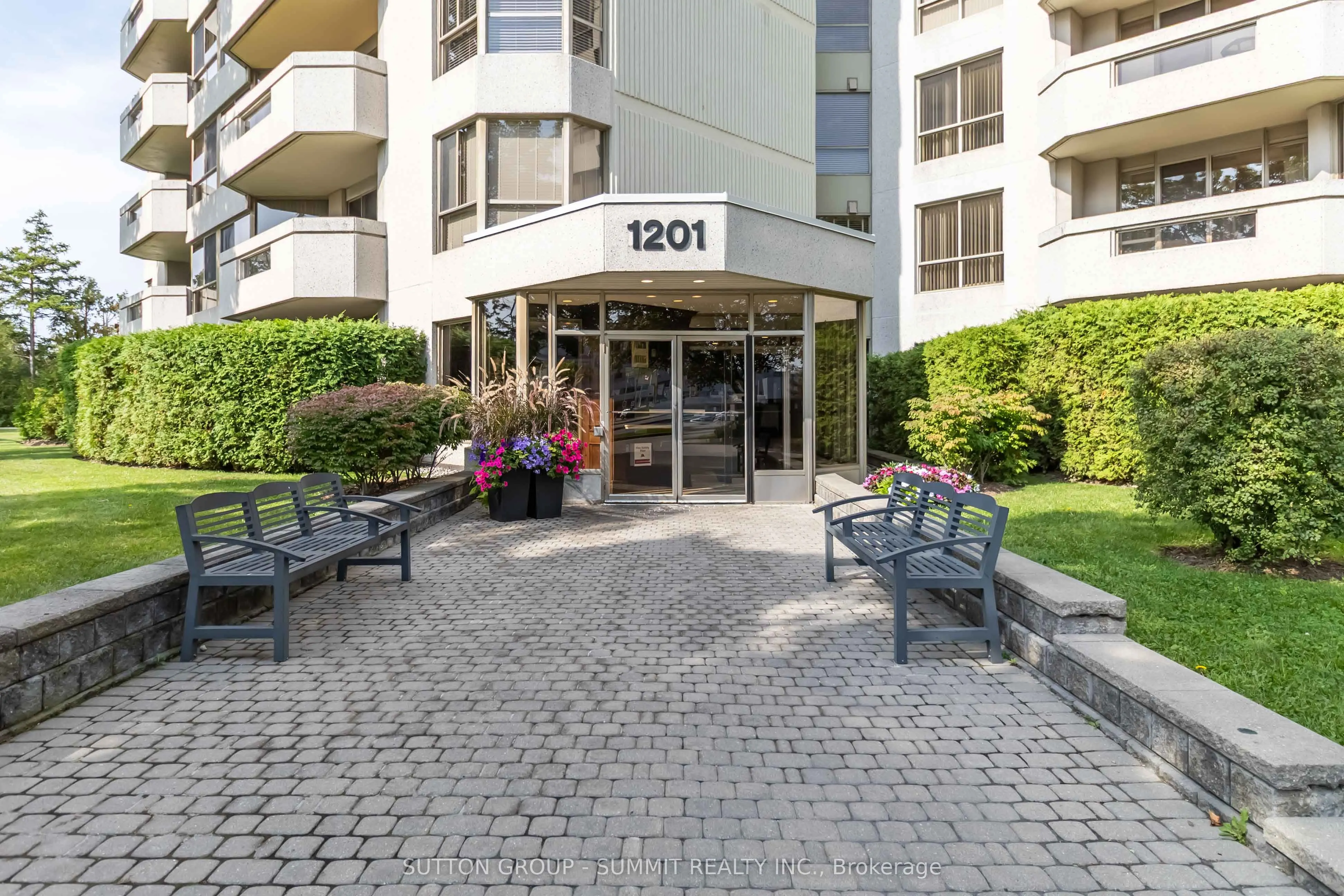 1201 North Shore Boulevard E, #807