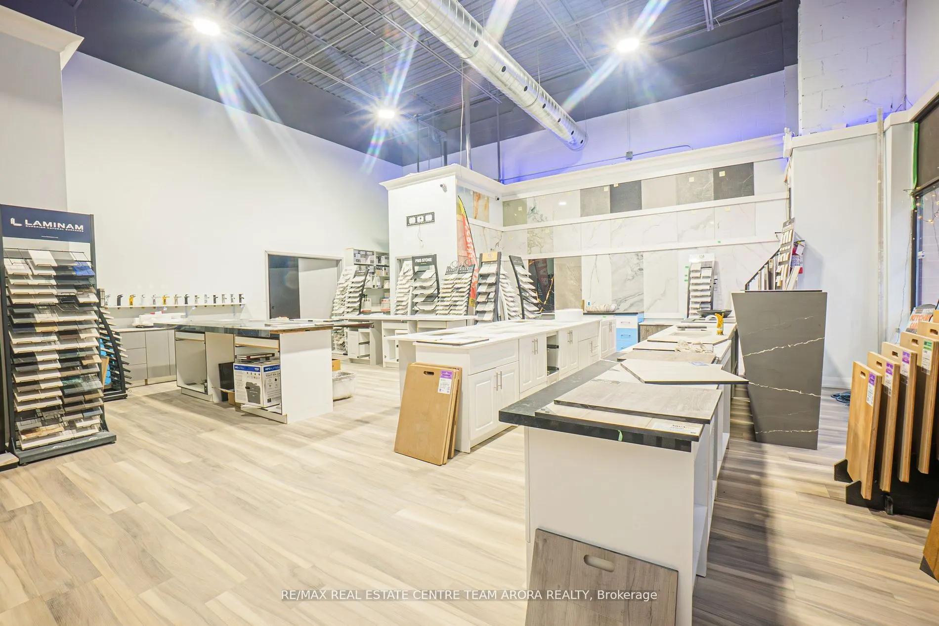 2084 Steeles Avenue E, #13