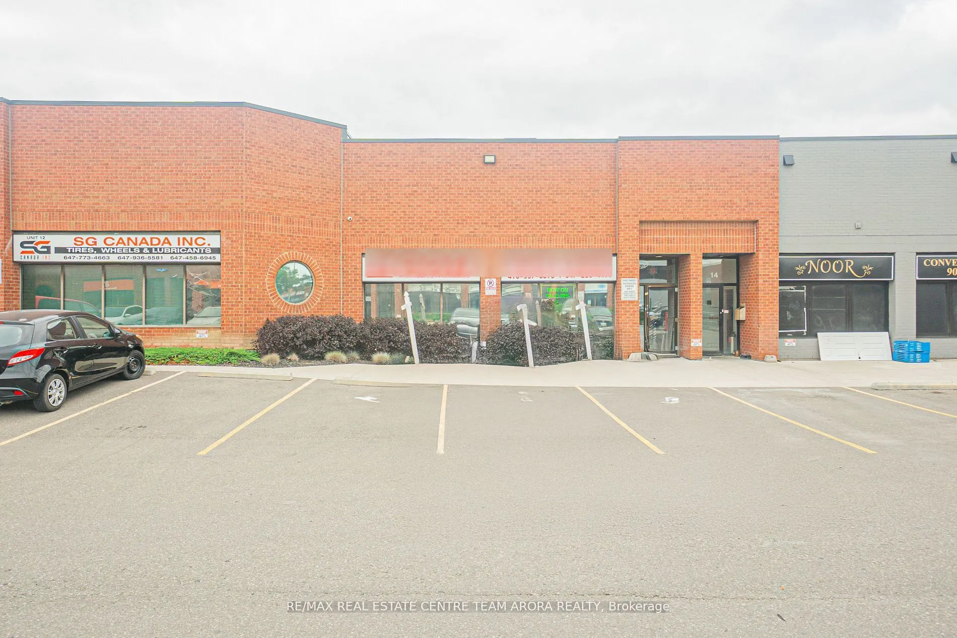 2084 Steeles Avenue E, #13