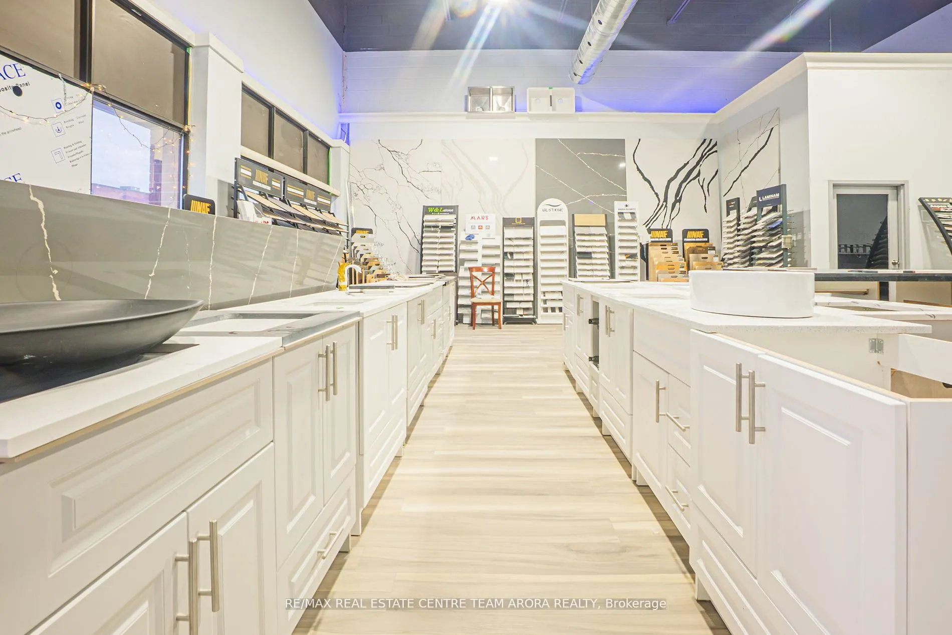 2084 Steeles Avenue E, #13