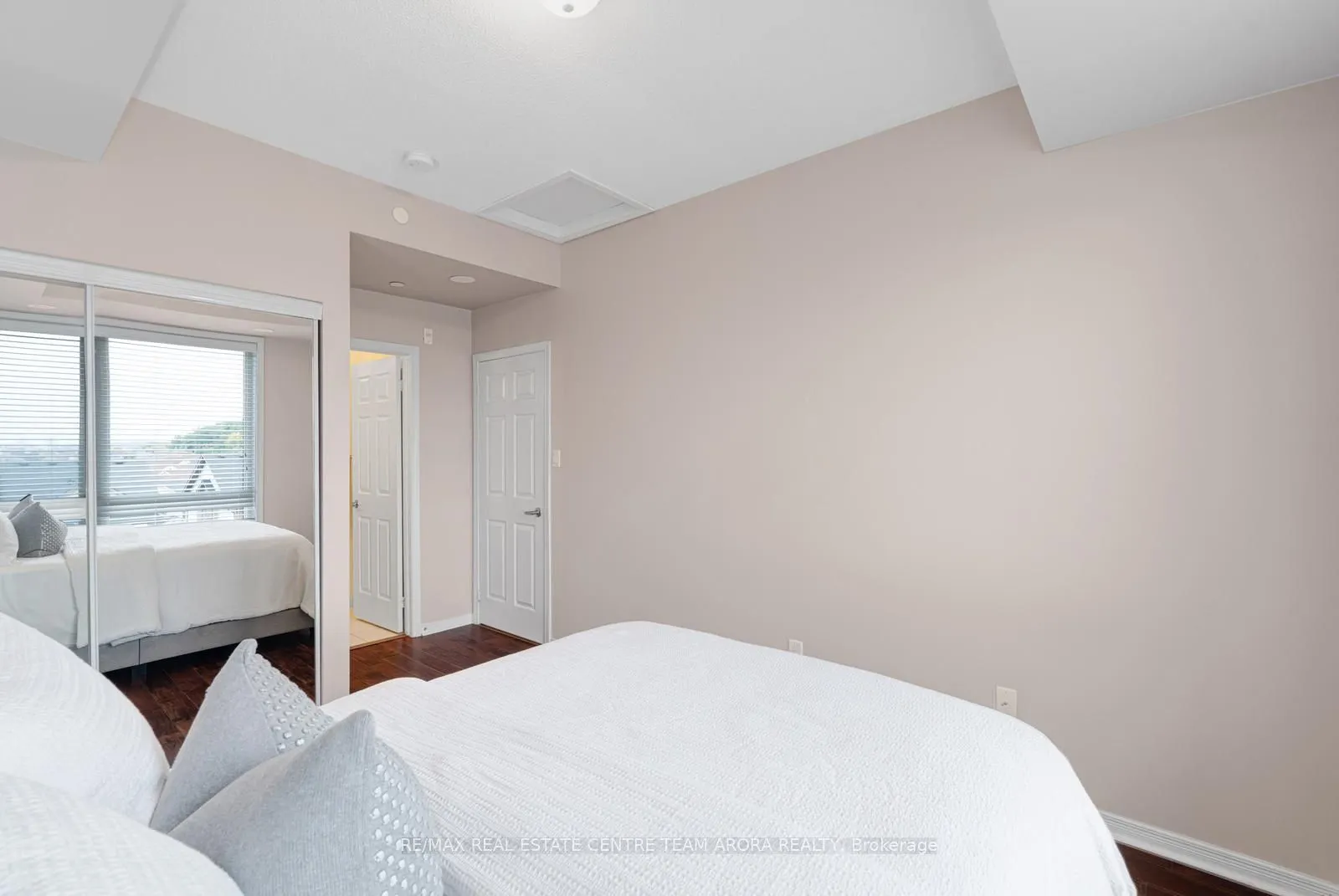 50 Sky Harbour Drive, #402