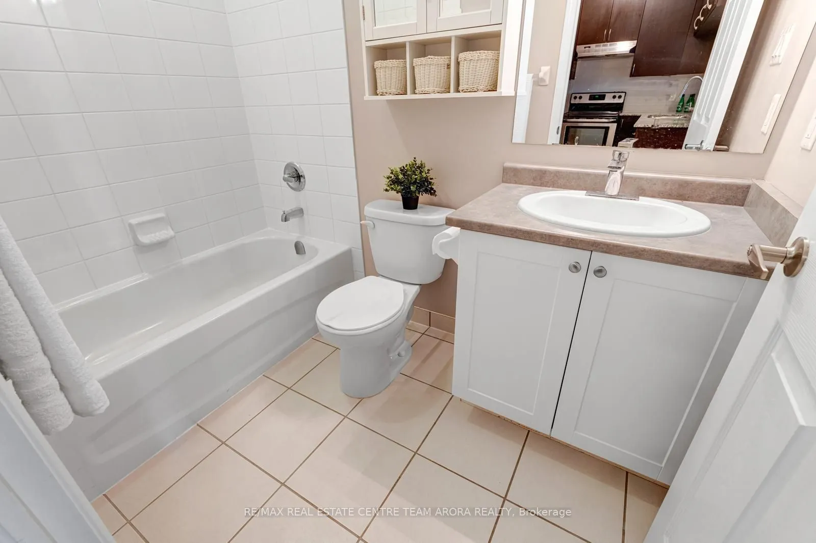 50 Sky Harbour Drive, #402