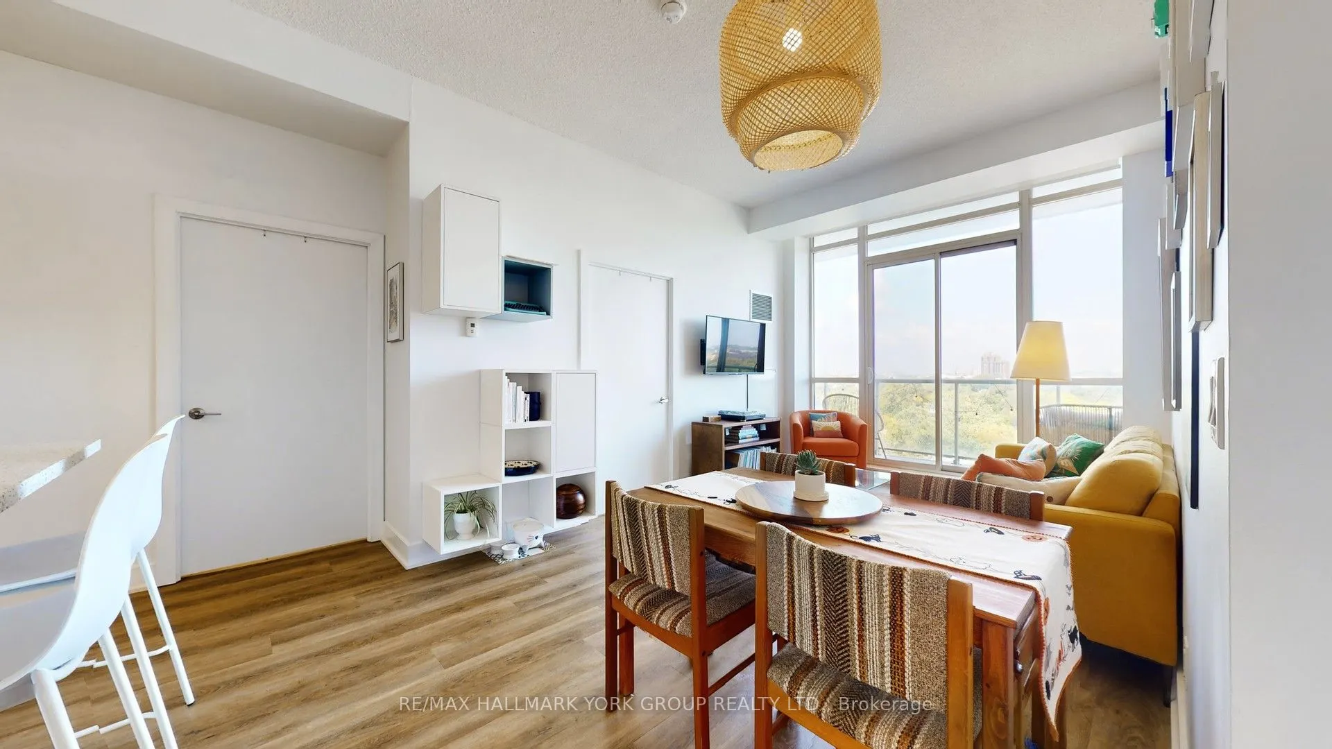 1638 Bloor Street W, #1105