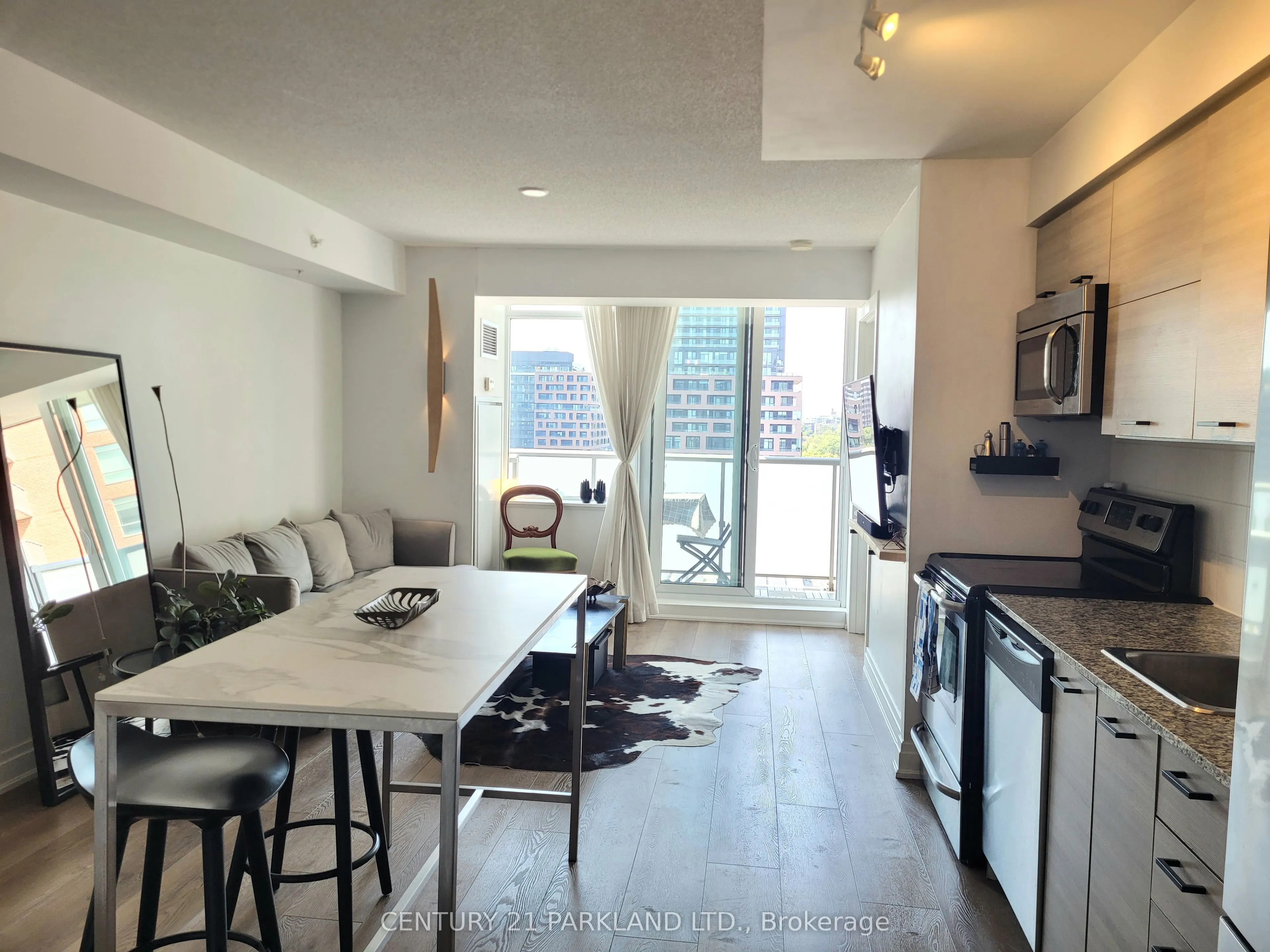 20 Joe Shuster Way, #1215