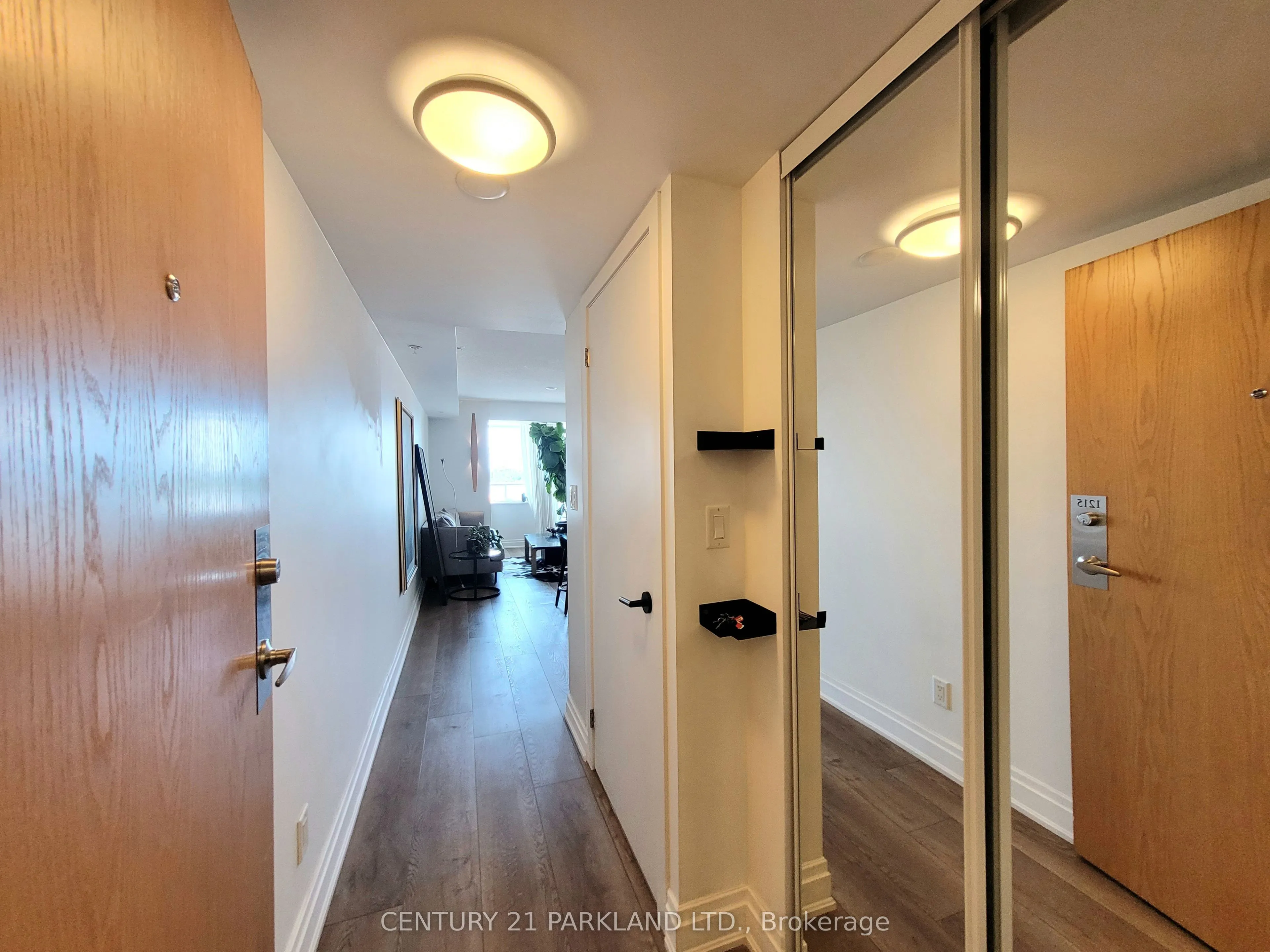 20 Joe Shuster Way, #1215
