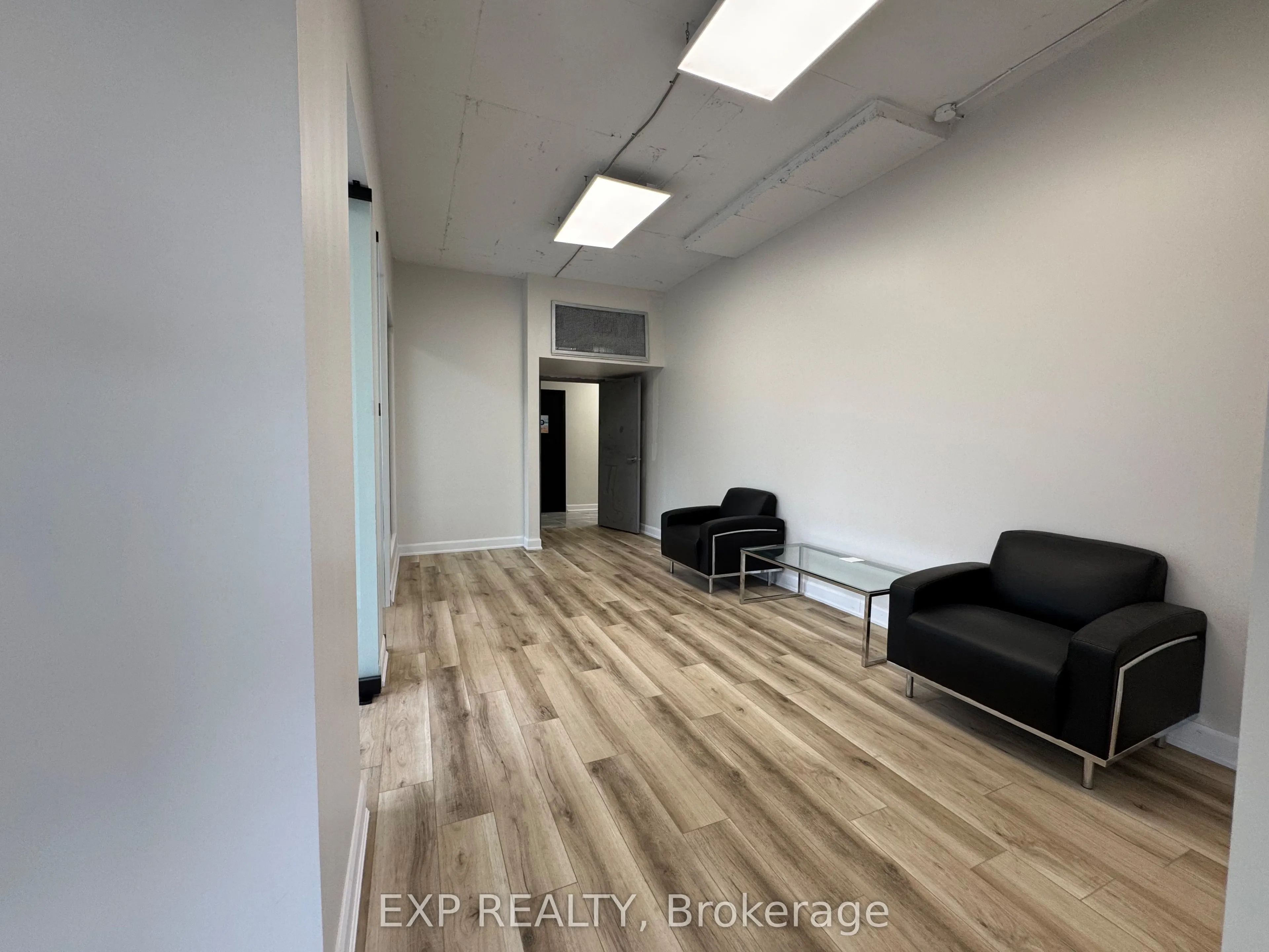 230 Lakeshore Road E, #212