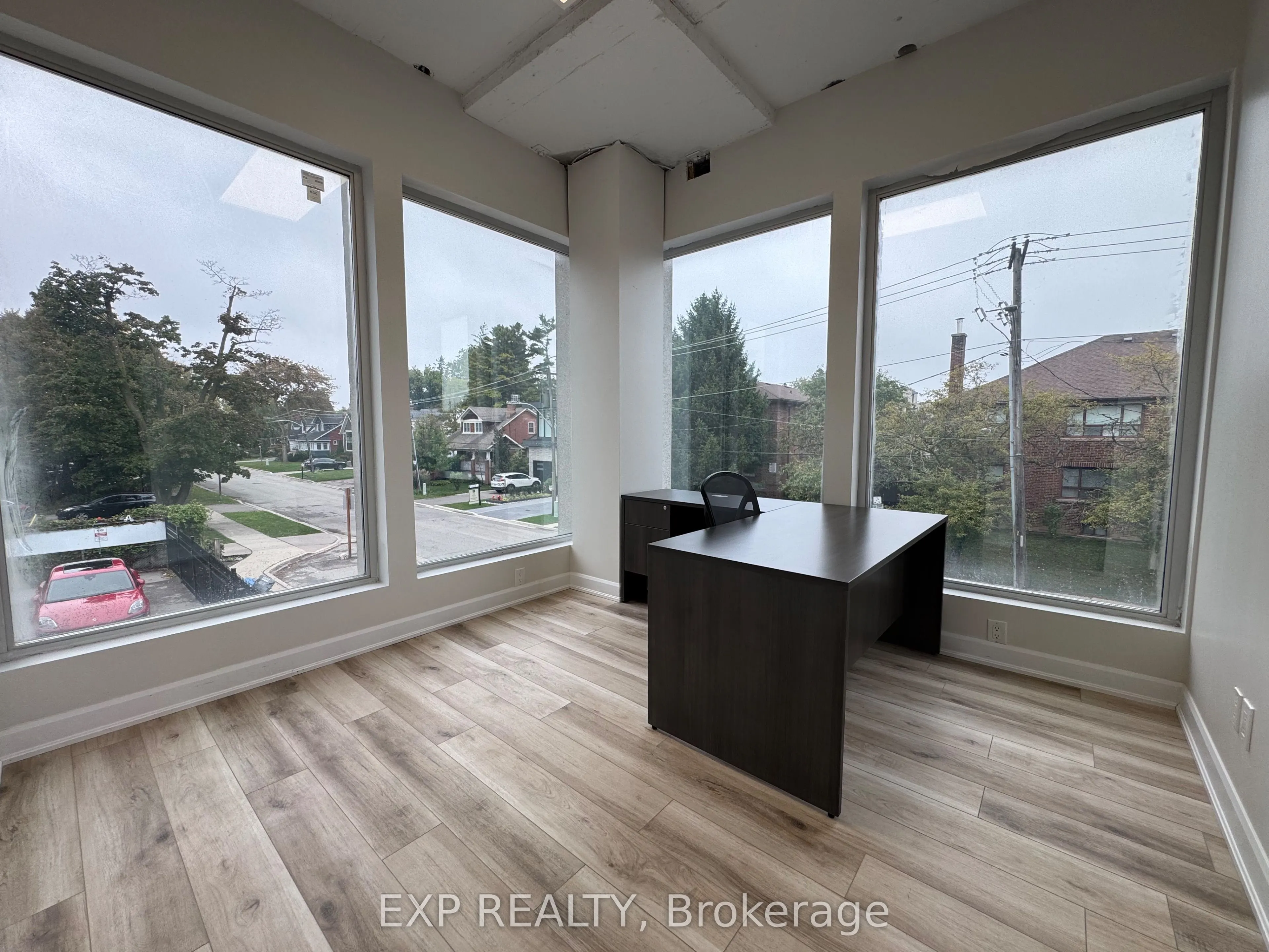 230 Lakeshore Road E, #212