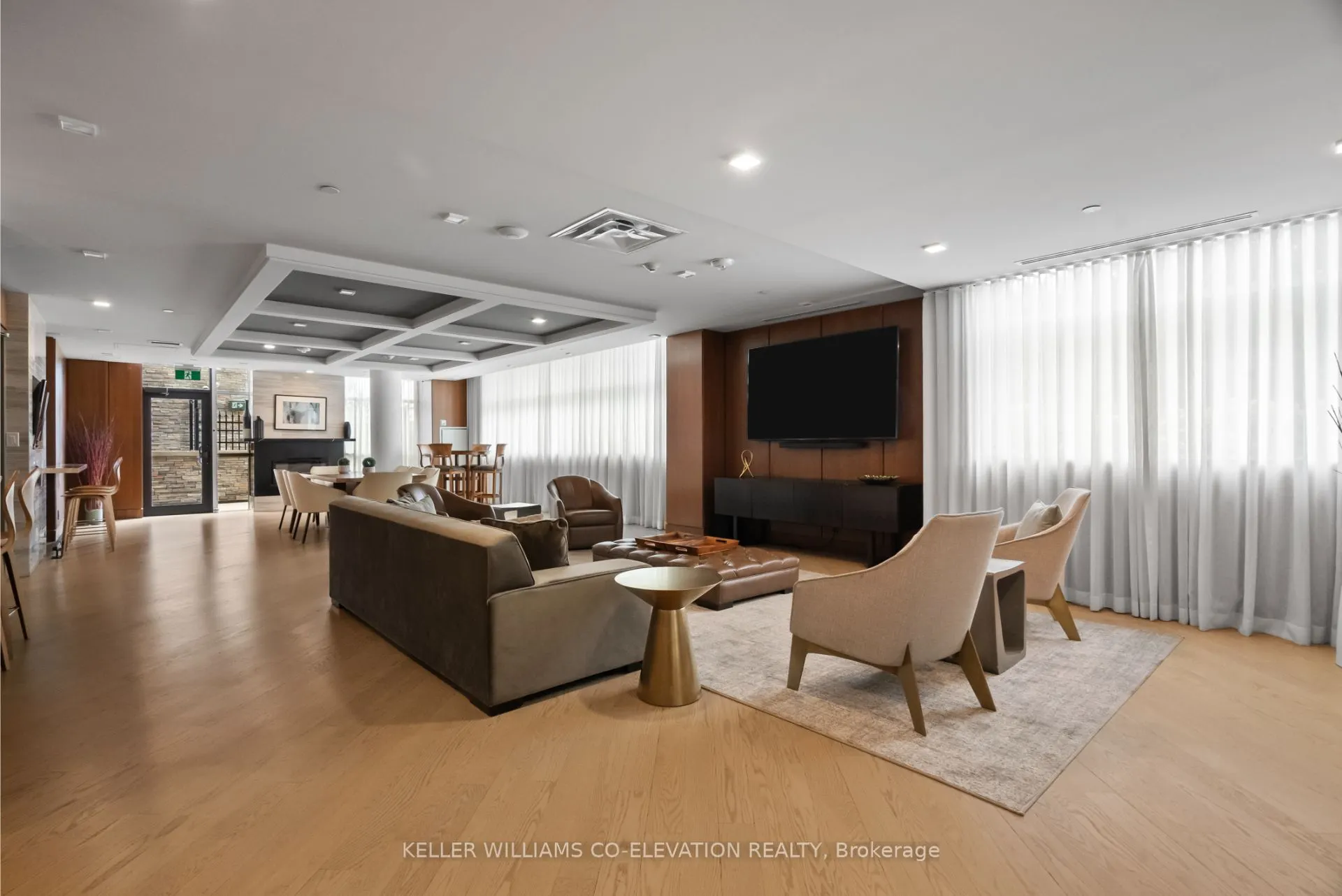 1575 Lakeshore Road W, #G28