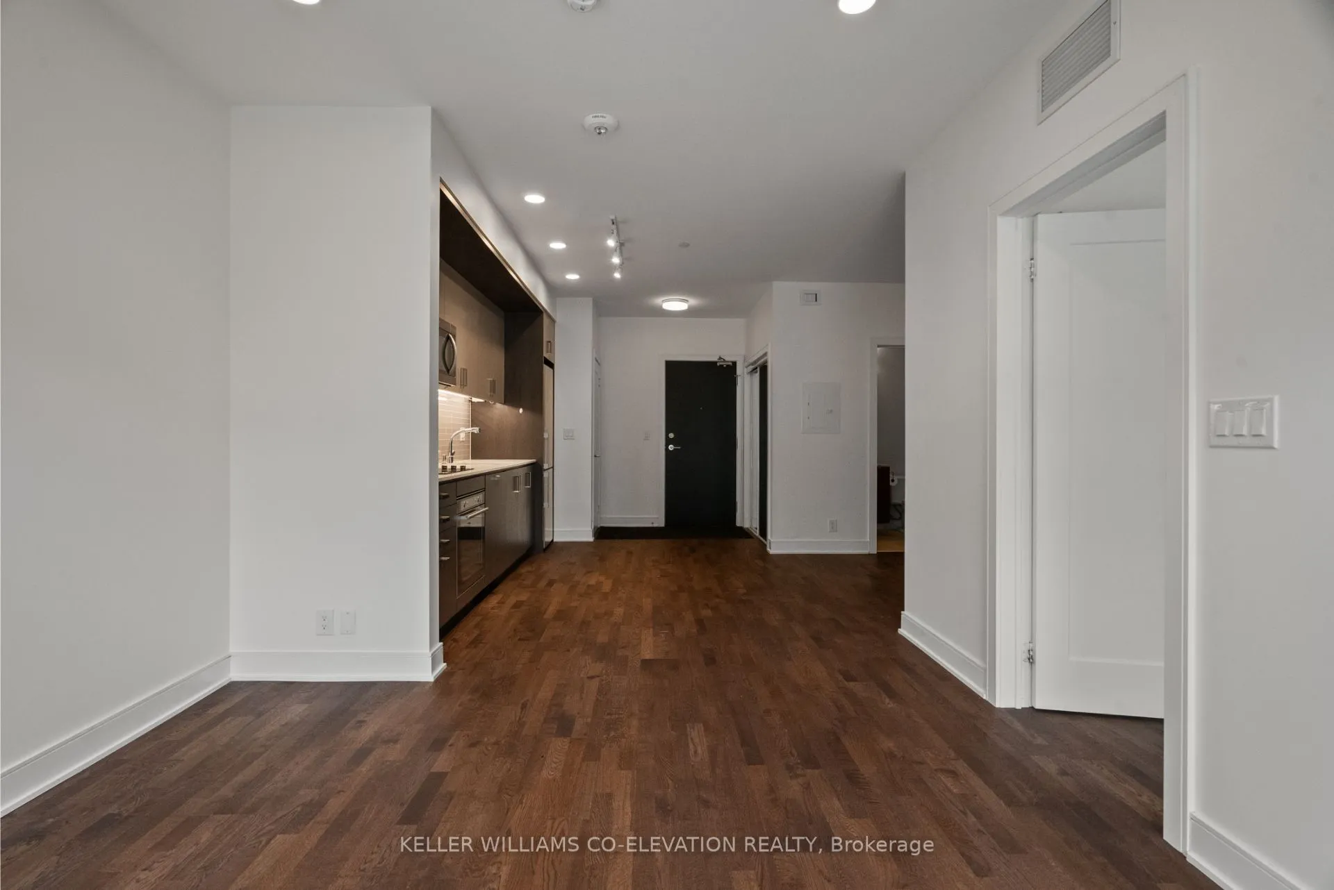 1575 Lakeshore Road W, #G28