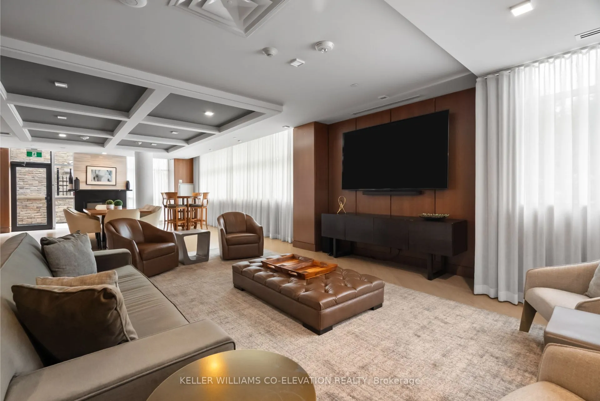 1575 Lakeshore Road W, #G28
