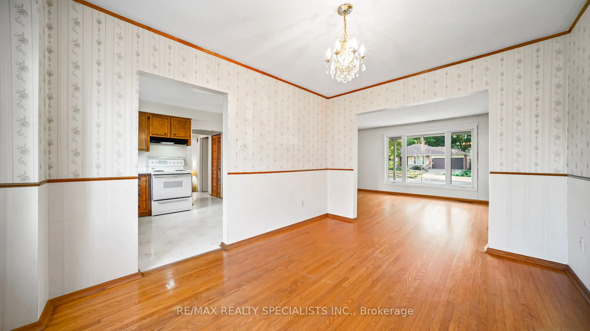 2160 Jenner Court