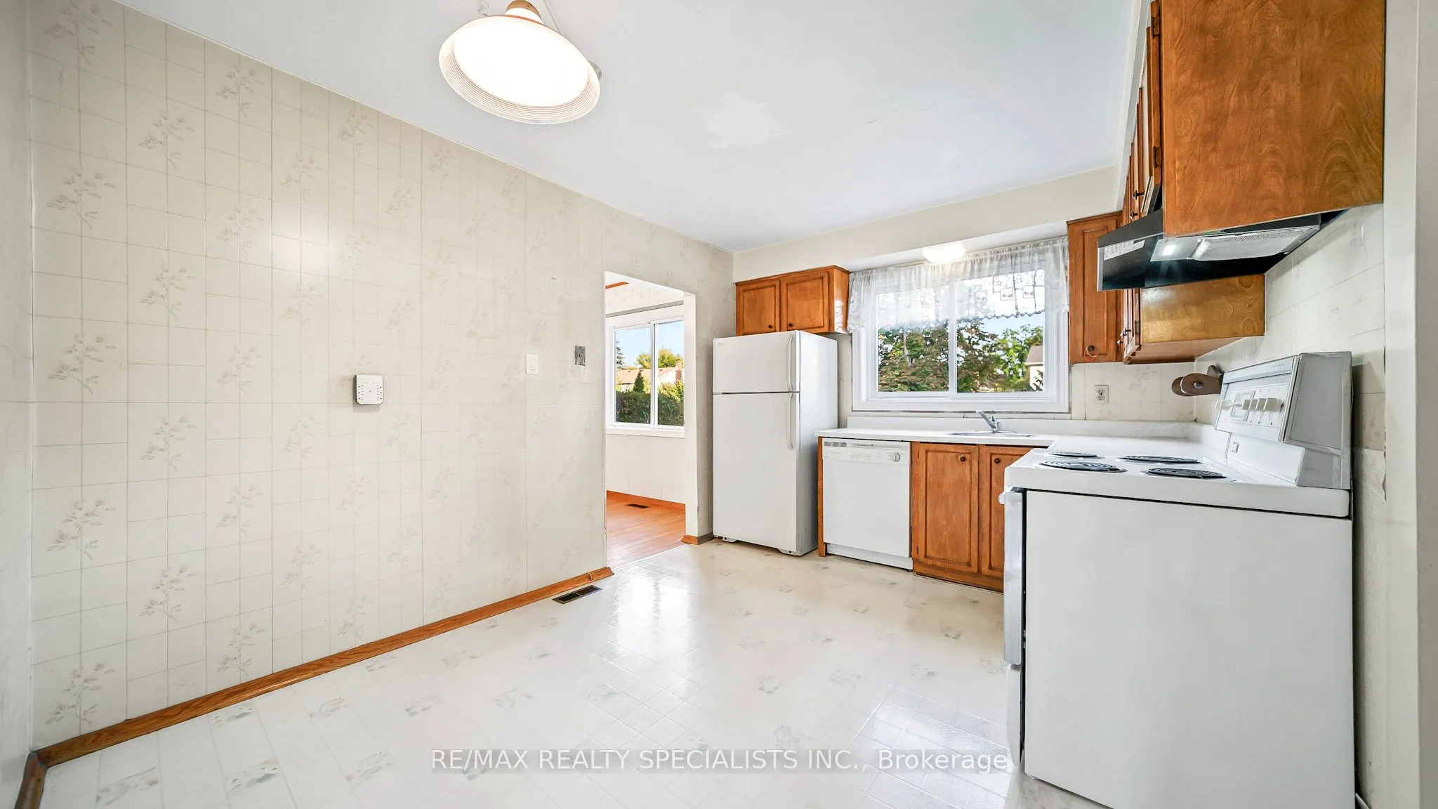2160 Jenner Court