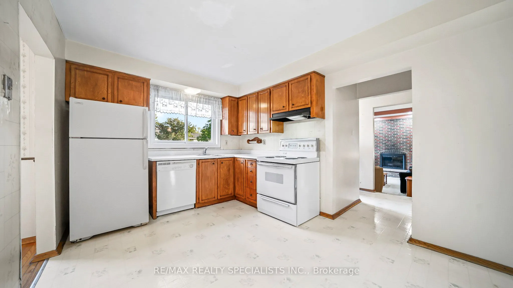 2160 Jenner Court