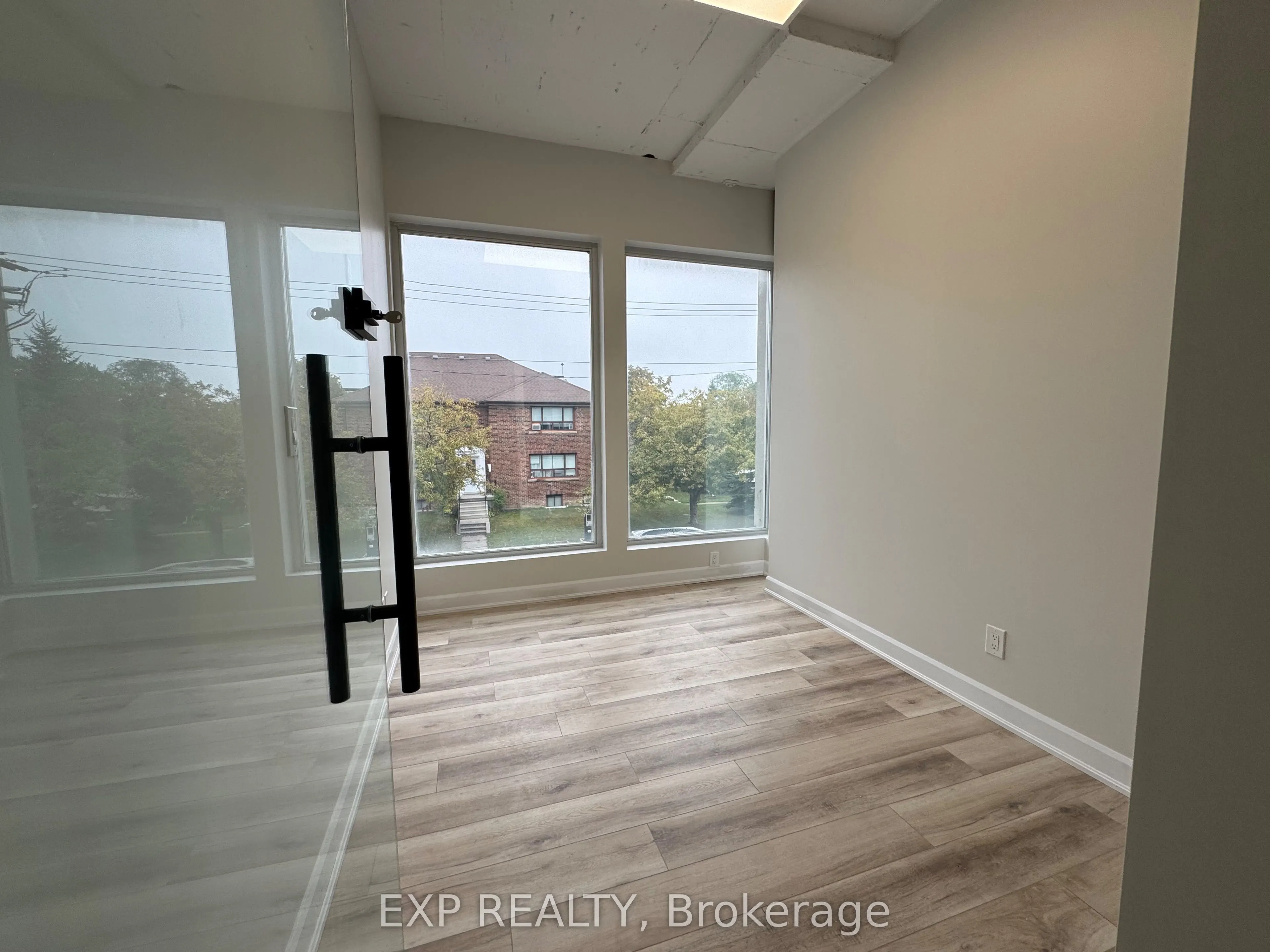 230 Lakeshore Road E, #214